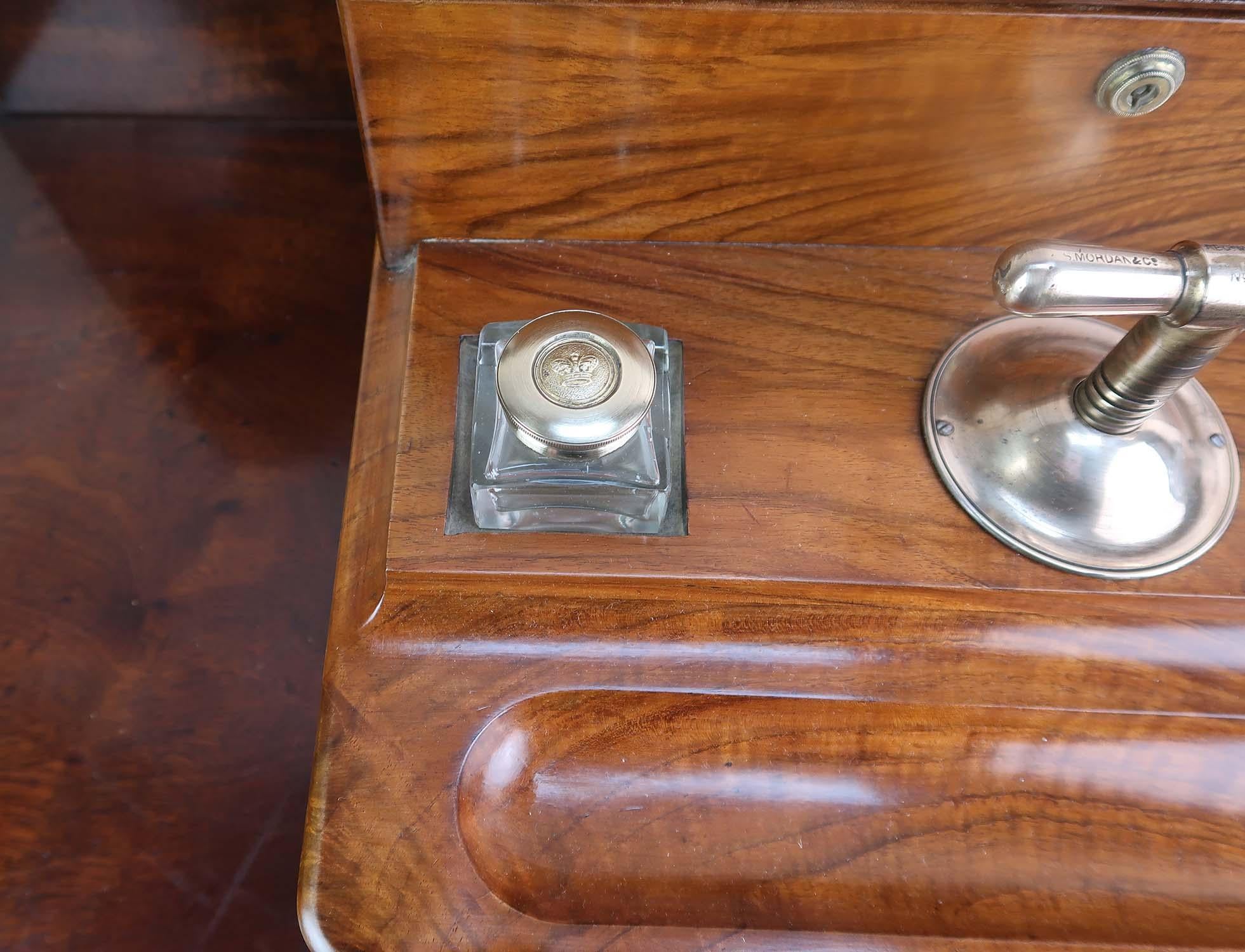 Antique Walnut Letter Box And Copying Press By Mordan. English Dated 1856 in vendita 1