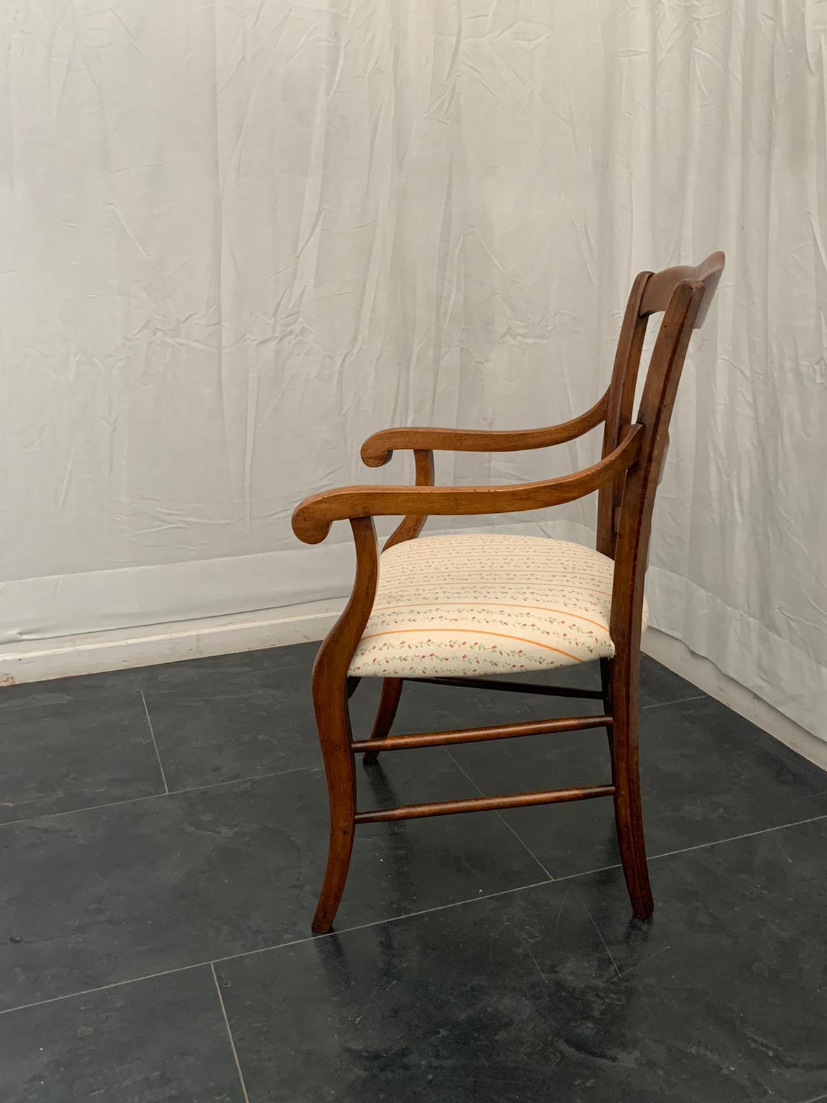 Antique Walnut Lounge Chair In Good Condition For Sale In Montelabbate, PU