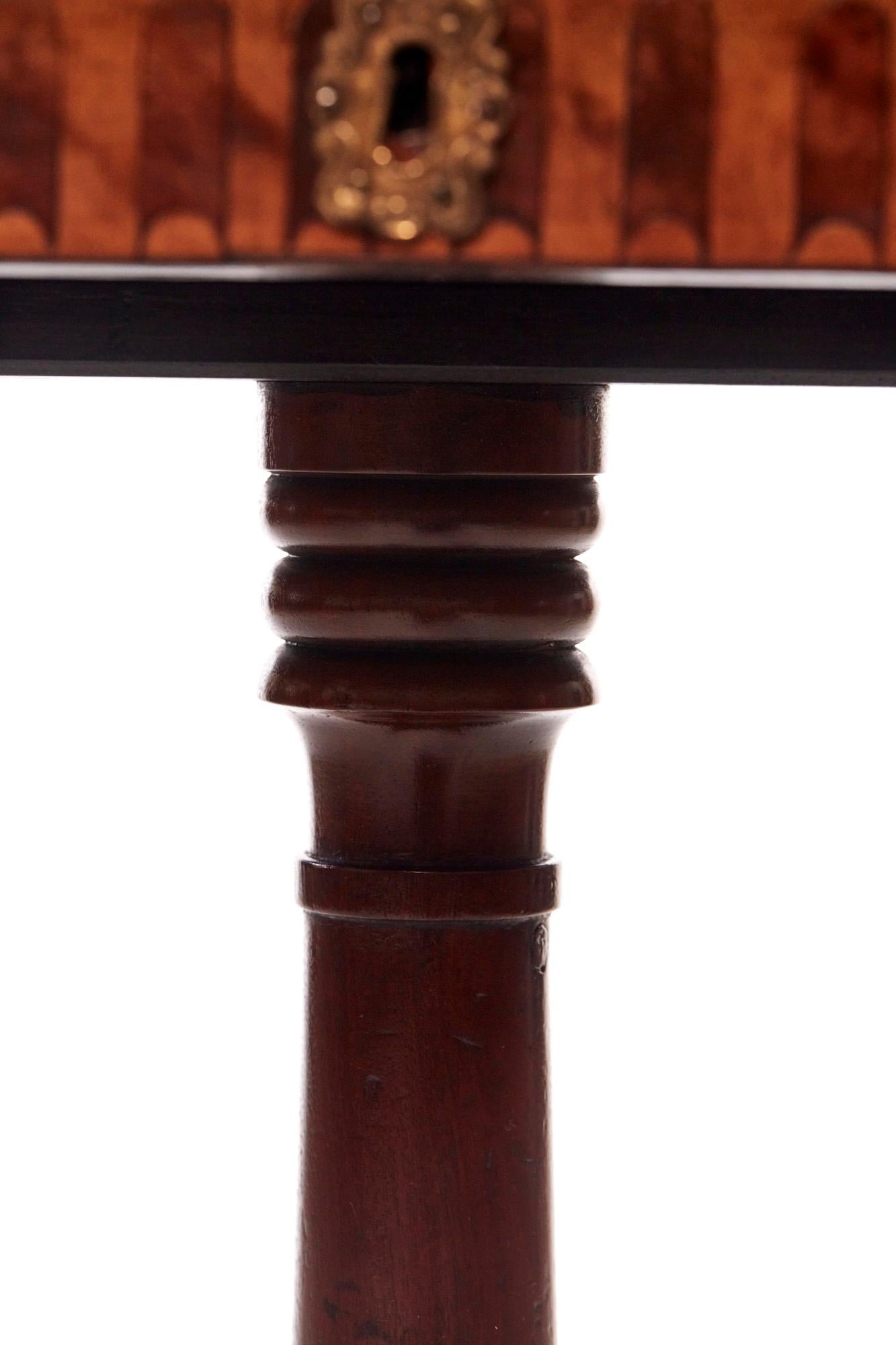 Antique Walnut Marquetry Inlaid Lamp Table For Sale 3