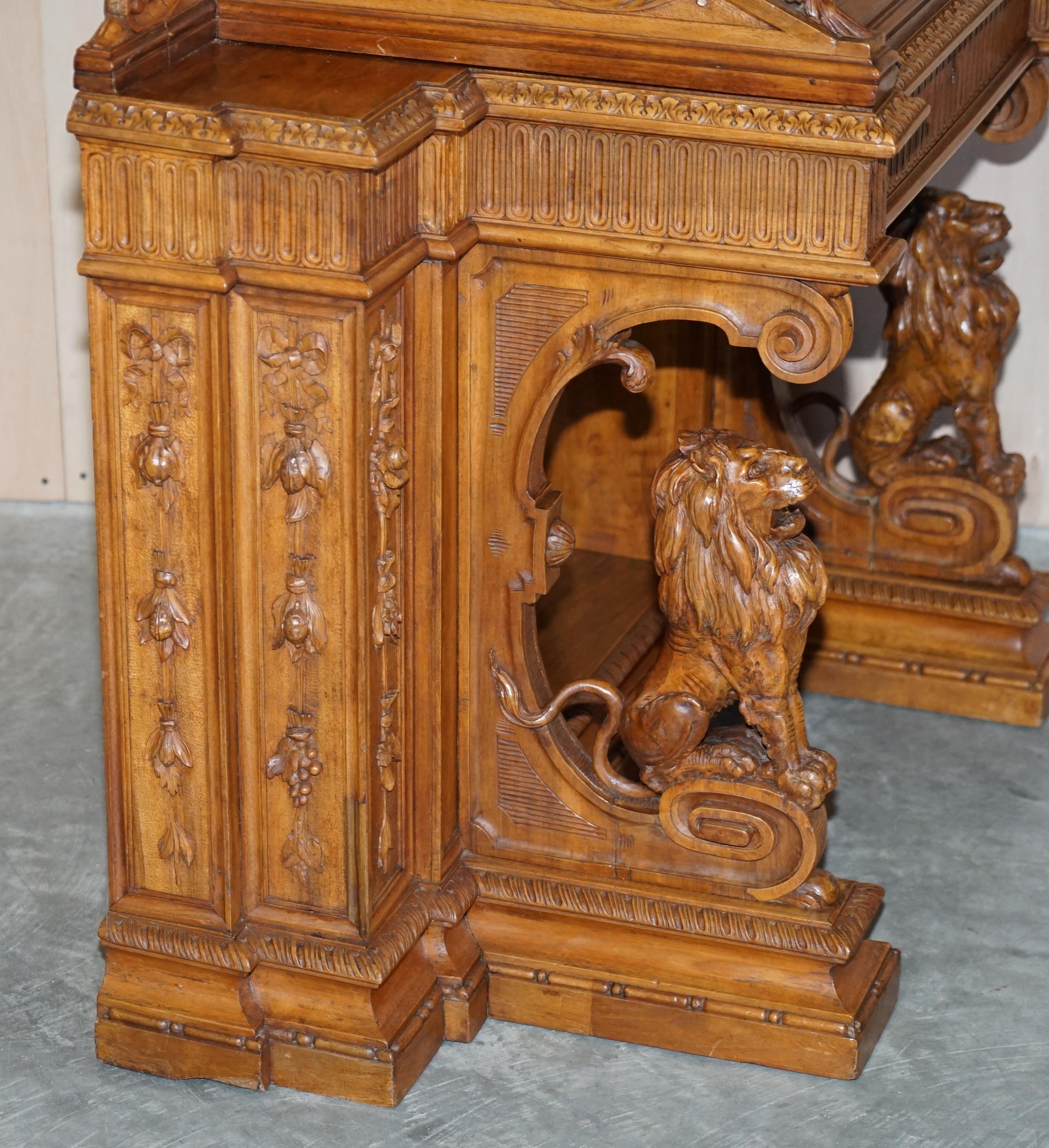 Antique Walnut Museum Quality Exhibition Hand Carved Italian Davenport Desk For Sale 7