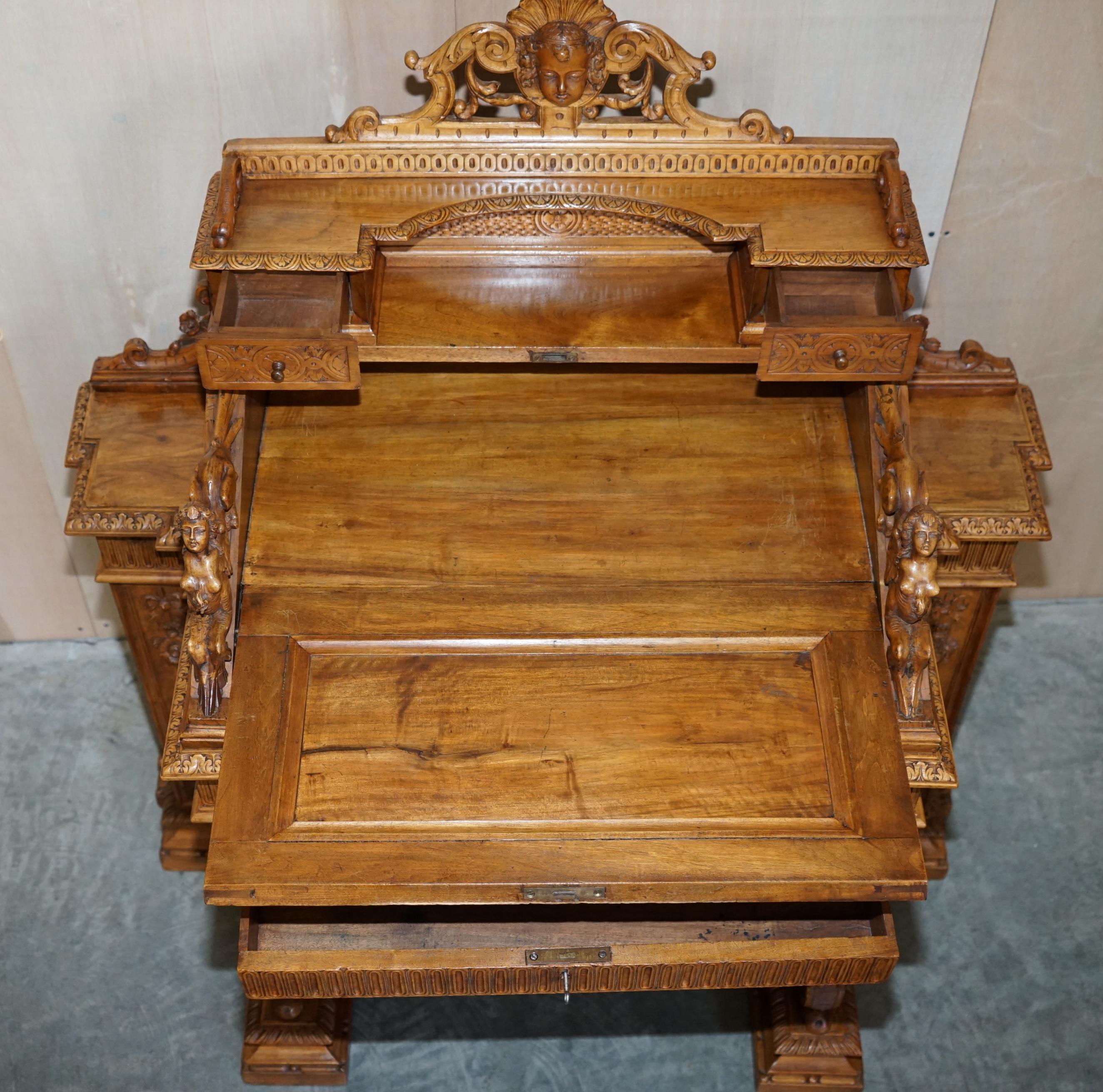 Antiker handgeschnitzter italienischer Davenport-Schreibtisch aus Nussbaum in Museumsqualität, antik im Angebot 11
