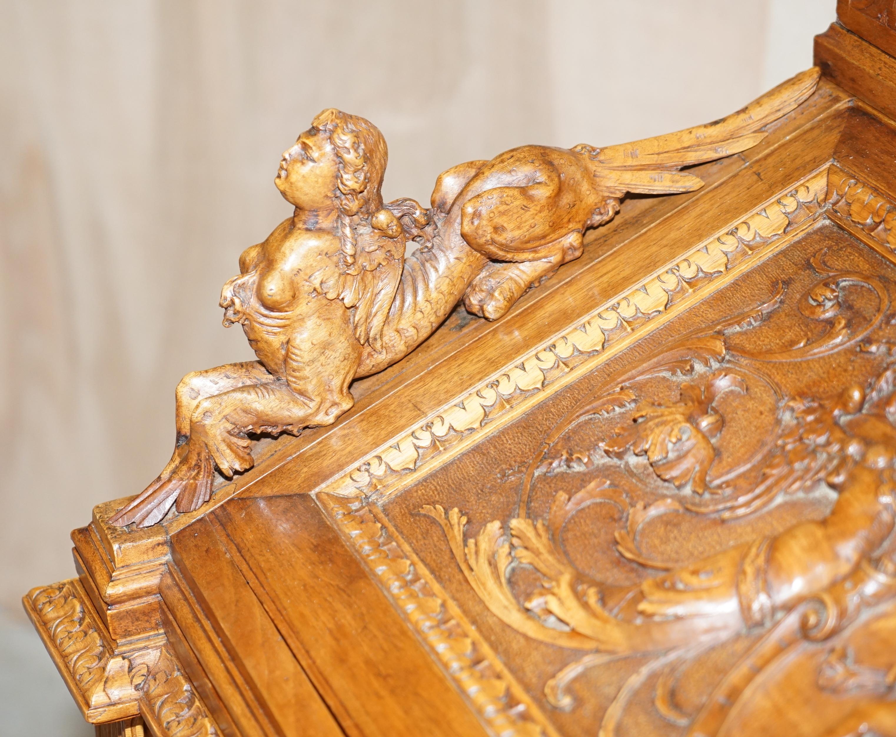 Antique Walnut Museum Quality Exhibition Hand Carved Italian Davenport Desk For Sale 1
