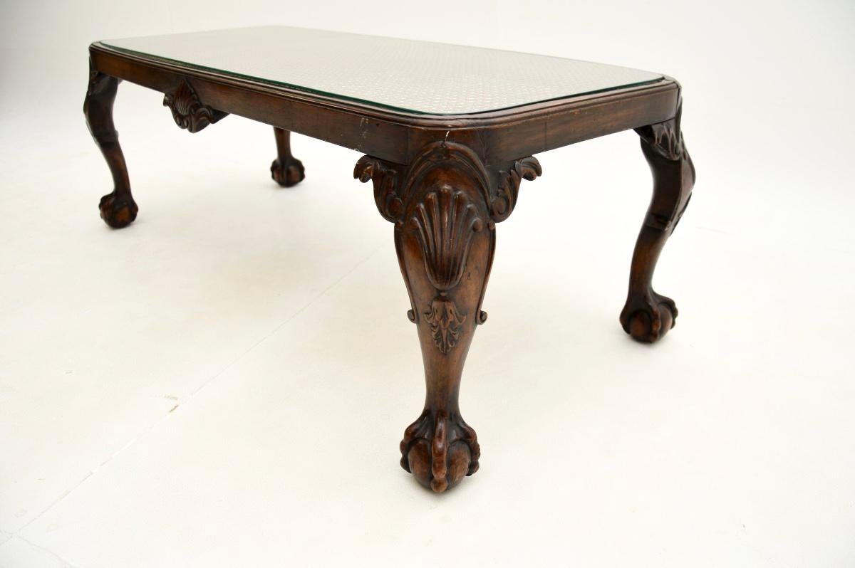Table basse ancienne en noyer de style Queen Anne en vente 1