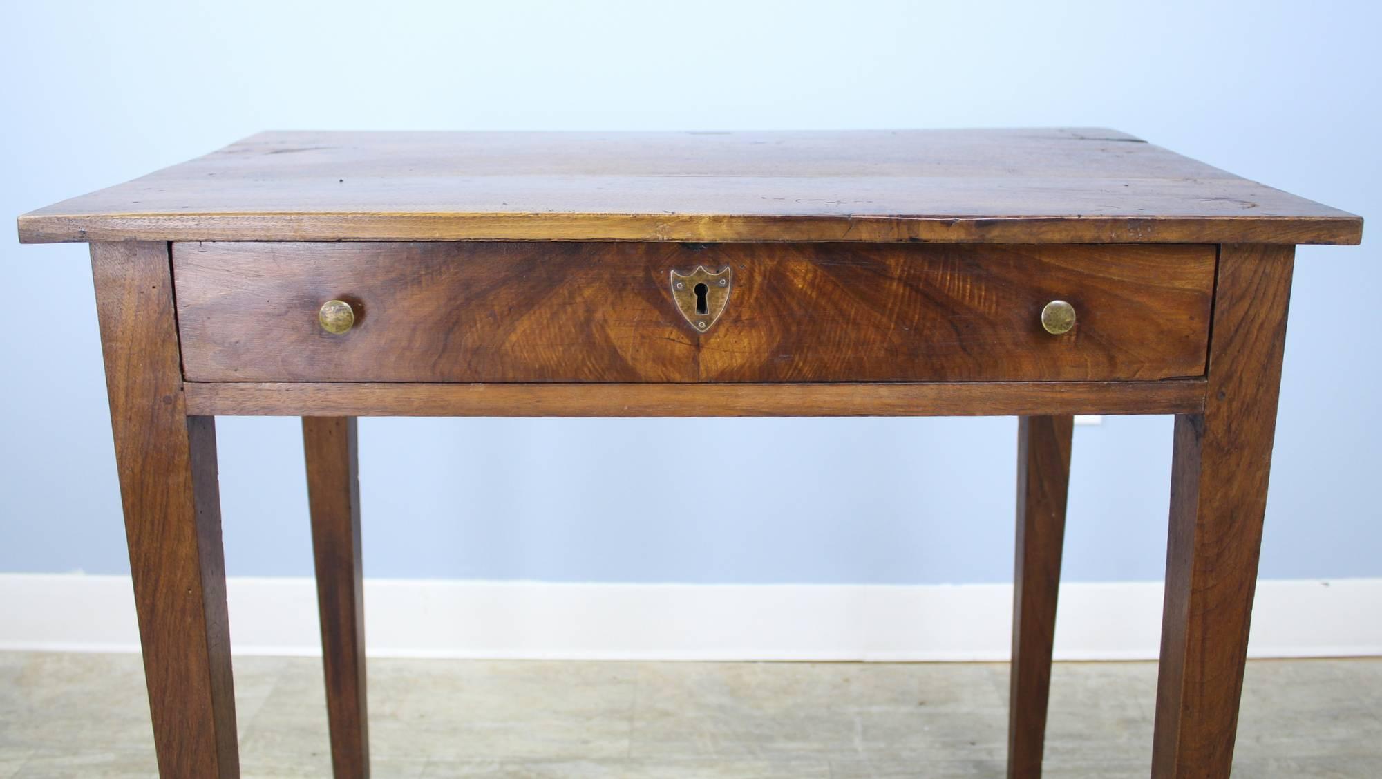 Antique Walnut Side Table In Good Condition In Port Chester, NY
