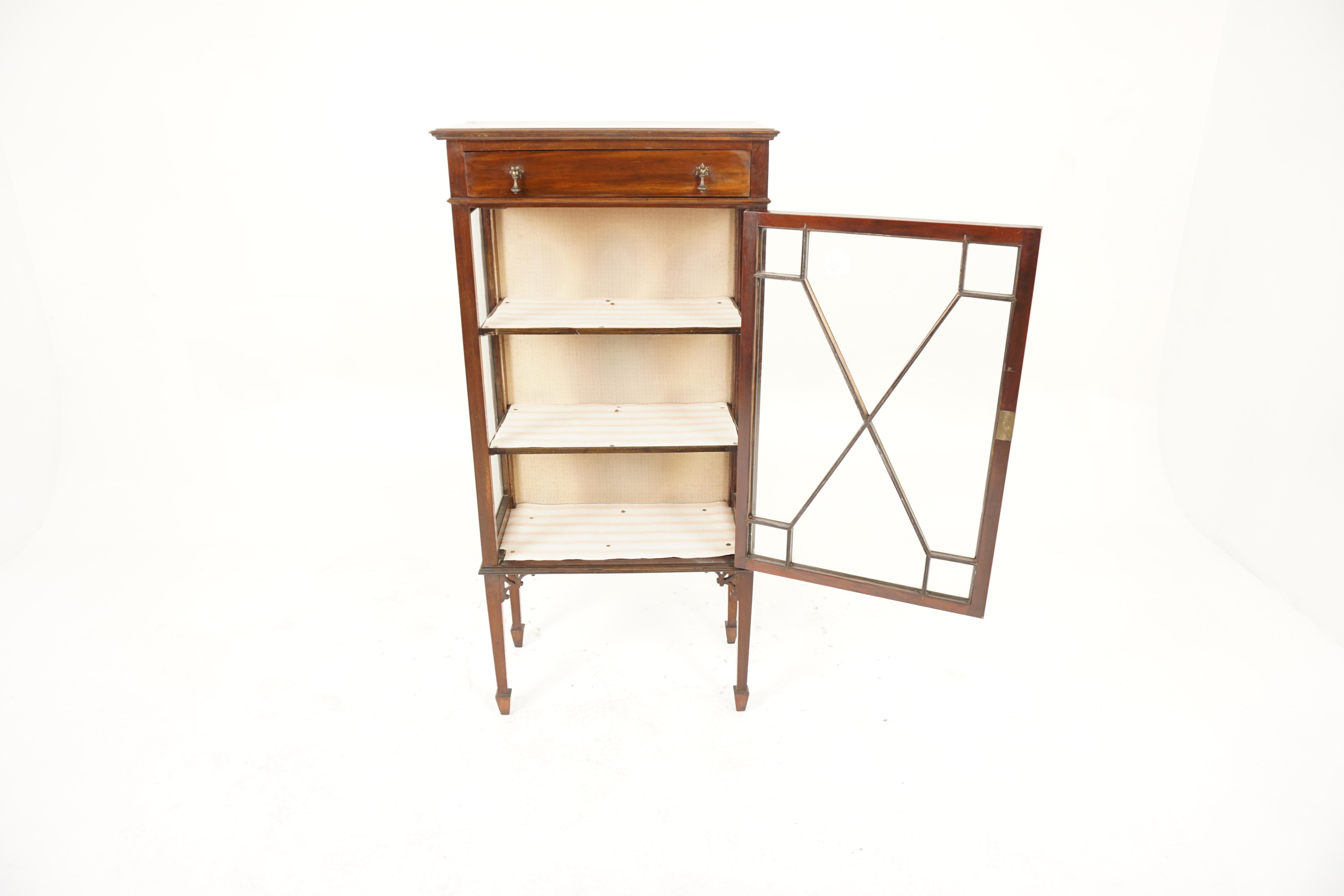 Antique Walnut Single Door China Display Cabinet, Scotland 1900, H1105 In Good Condition In Vancouver, BC