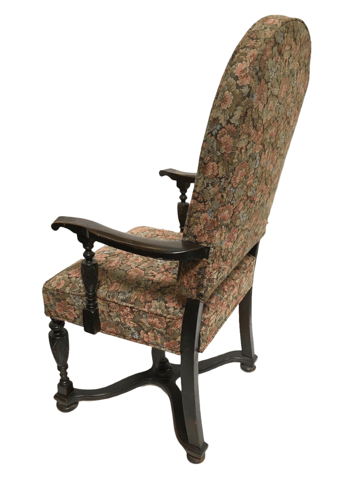 Antique Walnut Throne Armchair with French Tapestry and Carved Wood, 19th XIX For Sale 3