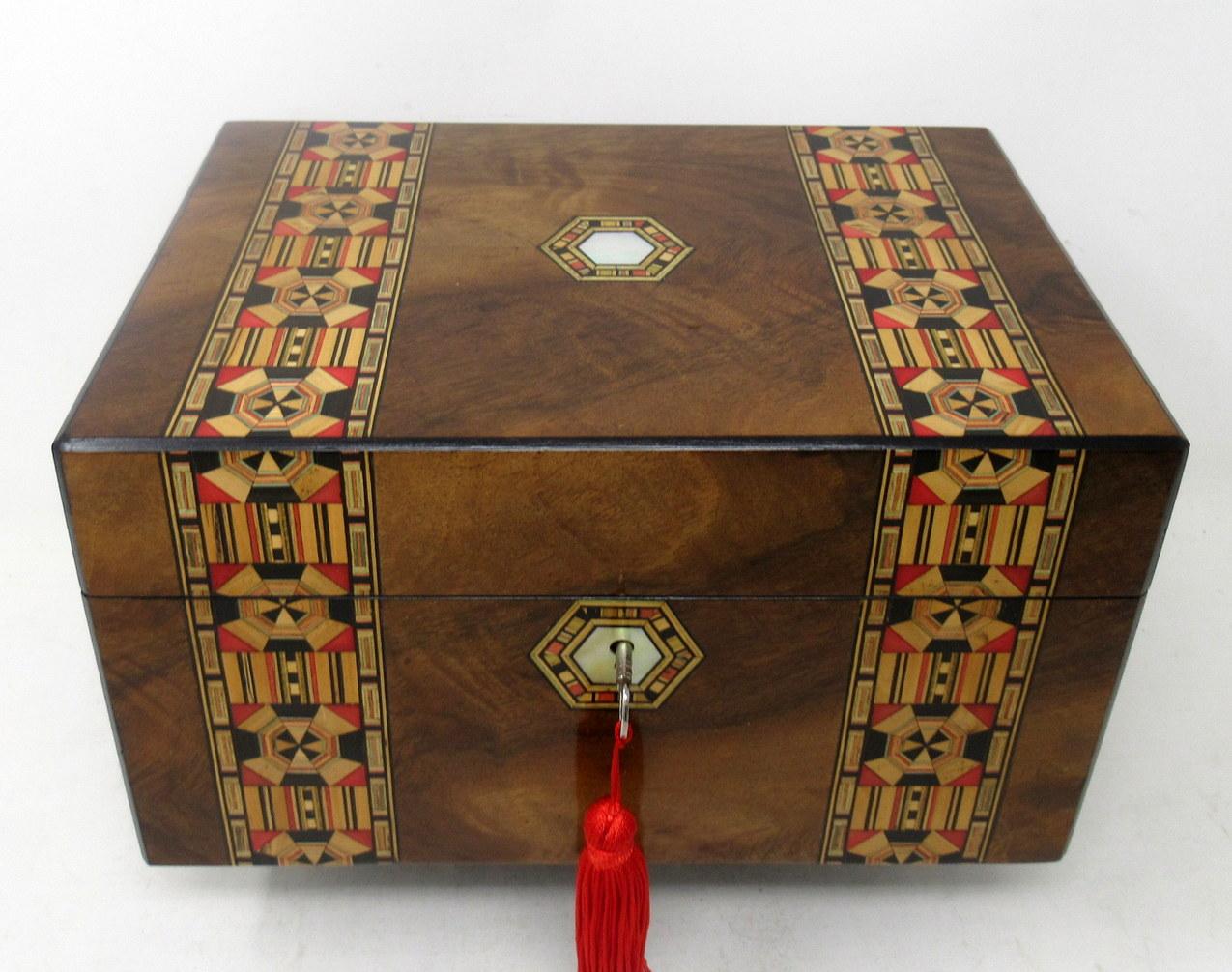 An exceptionally Fine well figured Tunbridgeware Marquetry Walnut Ladies or Gentlemans Jewellery Casket of outstanding quality and condition, last quarter of the Nineteenth Century 

The hinged lid with banding of marquetry work using several