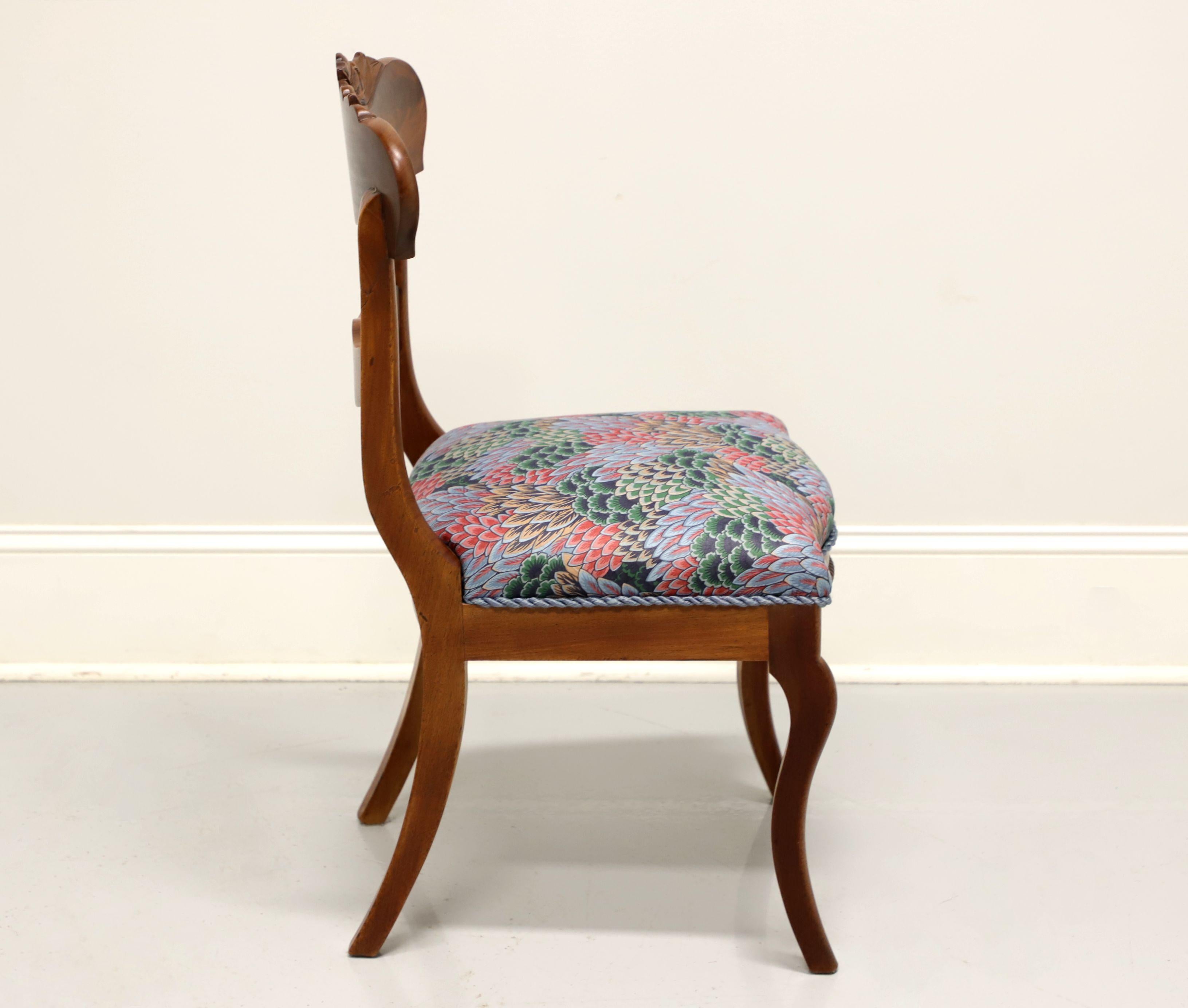 Antique Late 19th Century Walnut Victorian Side Chair In Good Condition For Sale In Charlotte, NC