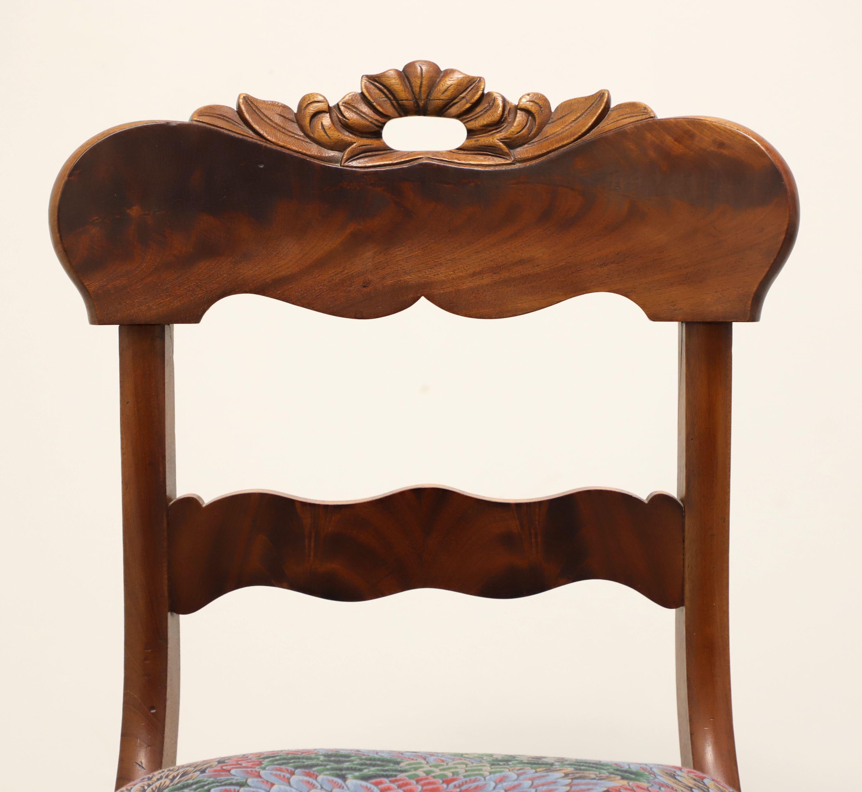Antique Late 19th Century Walnut Victorian Side Chair For Sale 2