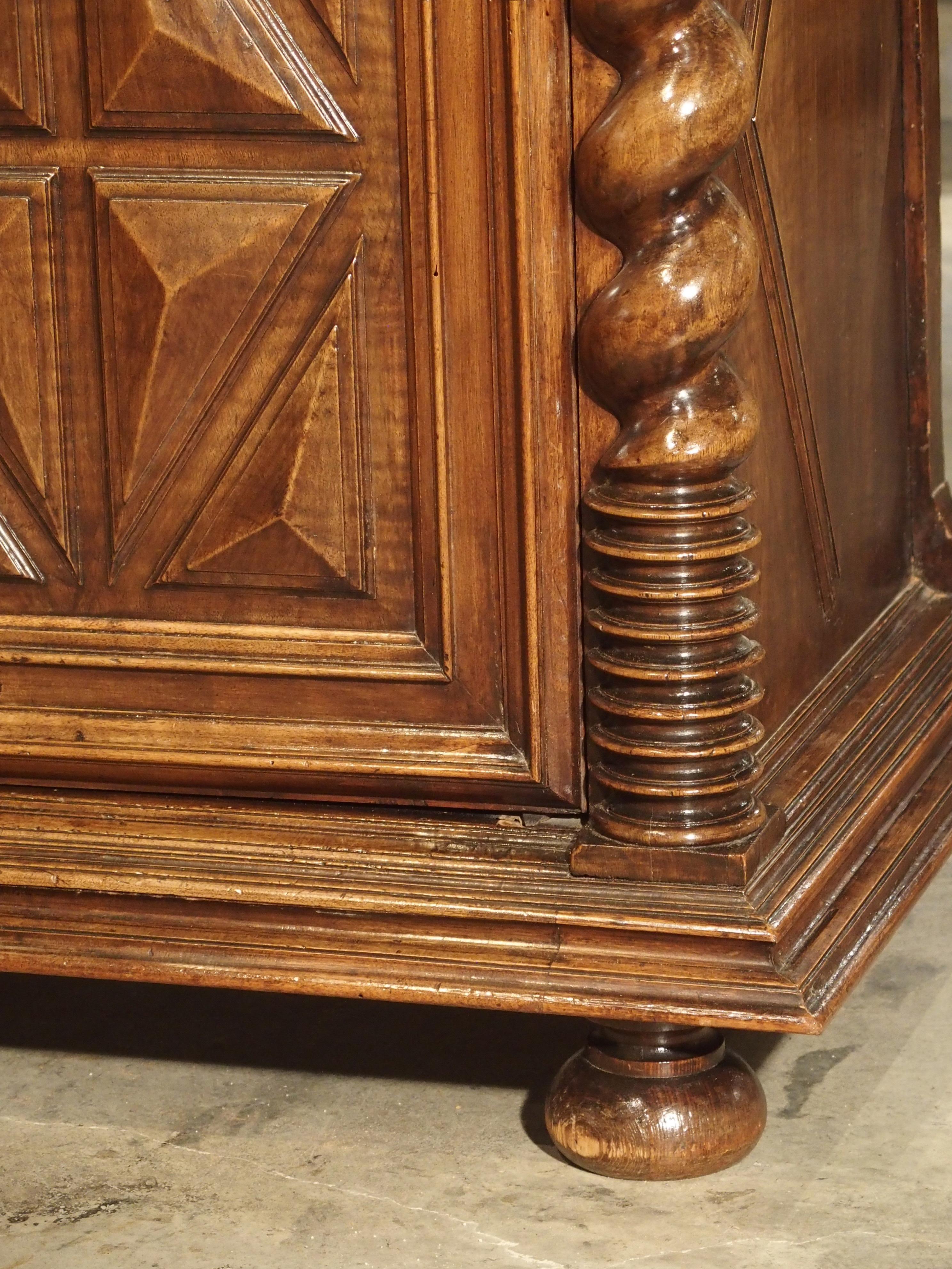 Antique Walnut Wood Buffet Deux Corps from Southwestern France, circa 1690 In Good Condition In Dallas, TX