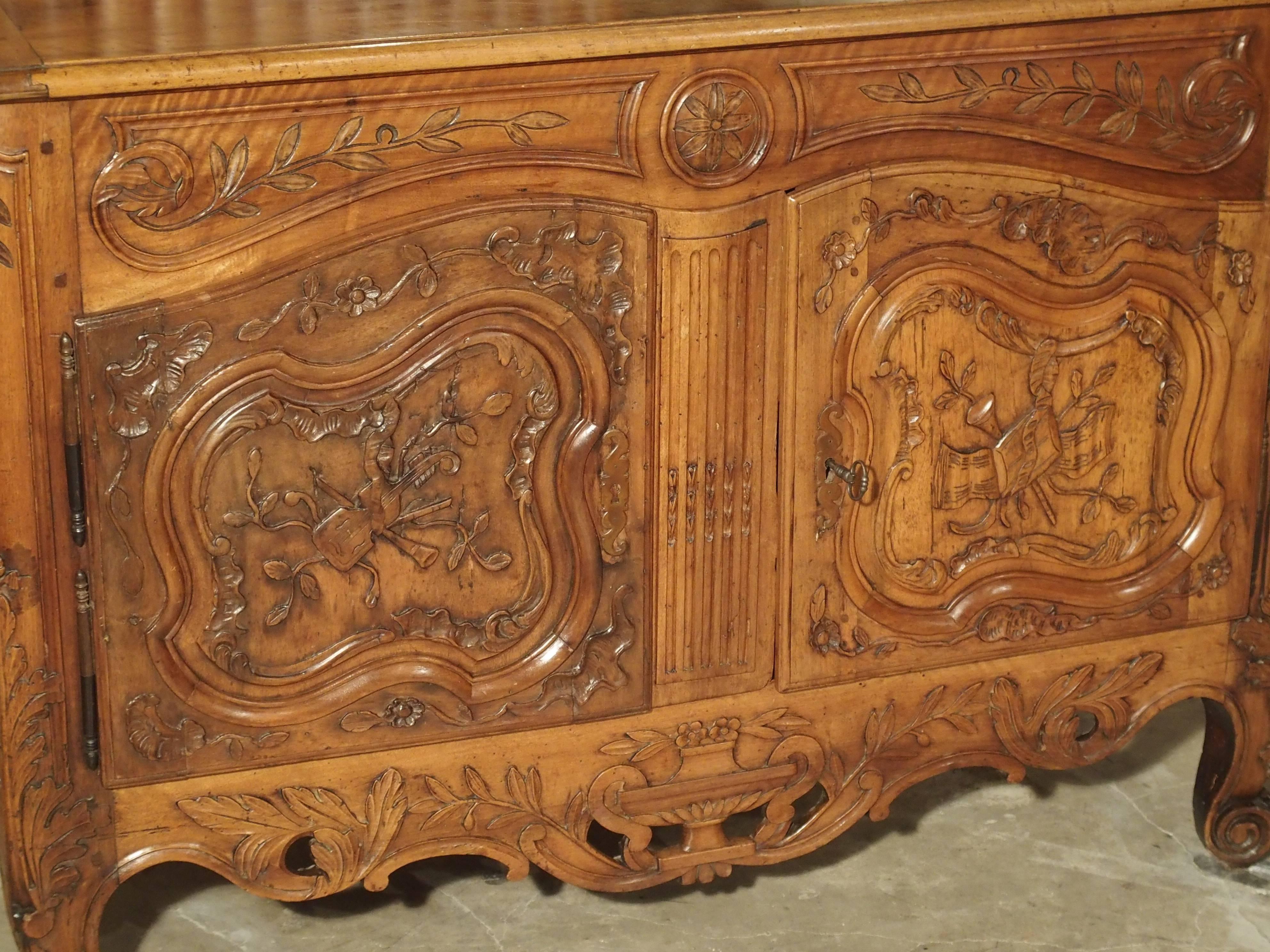 Antique Walnut Wood Buffet from Provence, France, 19th Century 3
