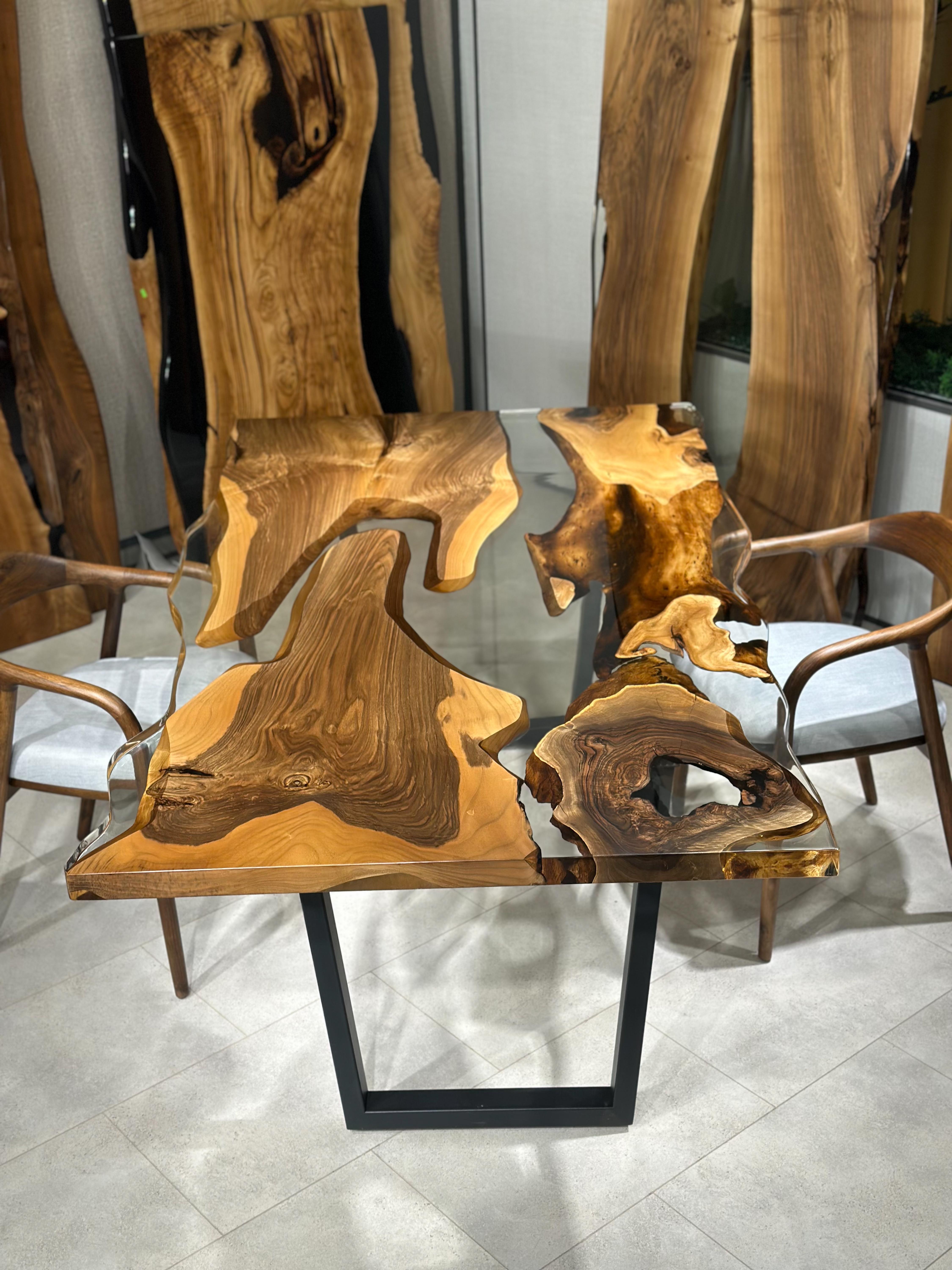 Antique Walnut Wood Epoxy Resin River Live Edge Dining Table In New Condition For Sale In İnegöl, TR
