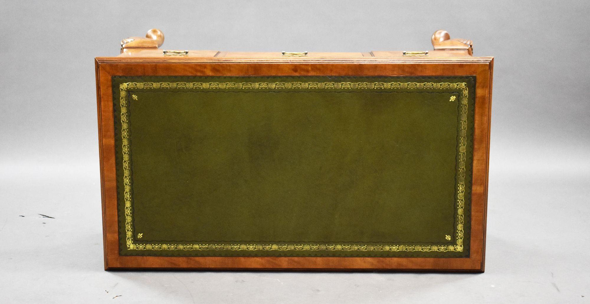 Antique Walnut Writing Table en venta 2