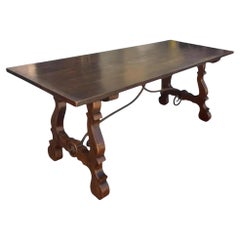 Table à tréteaux ancienne en noyer et fer forgé