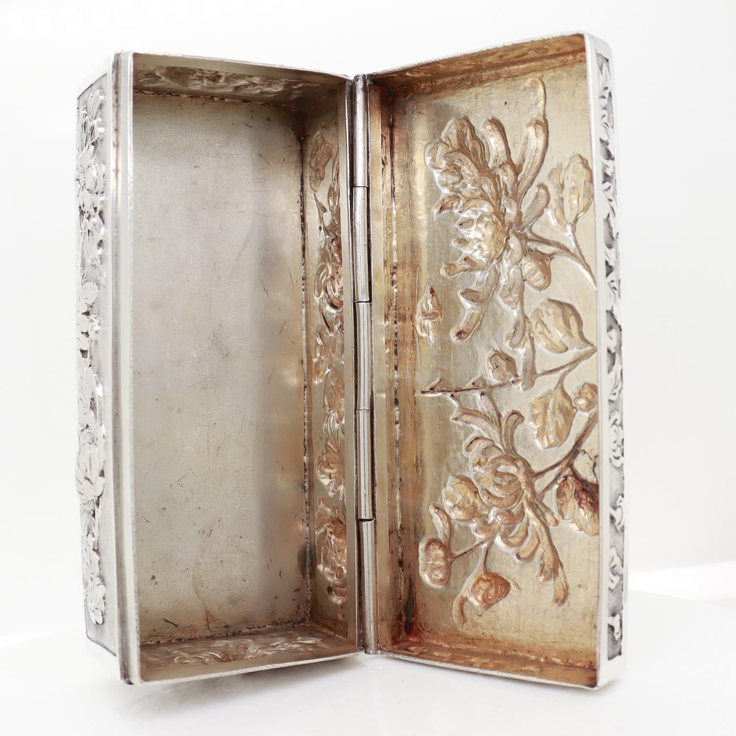 Antique Wang Hing & Co. Chinese Export Silver Repousse Box with Chrysanthemums 9