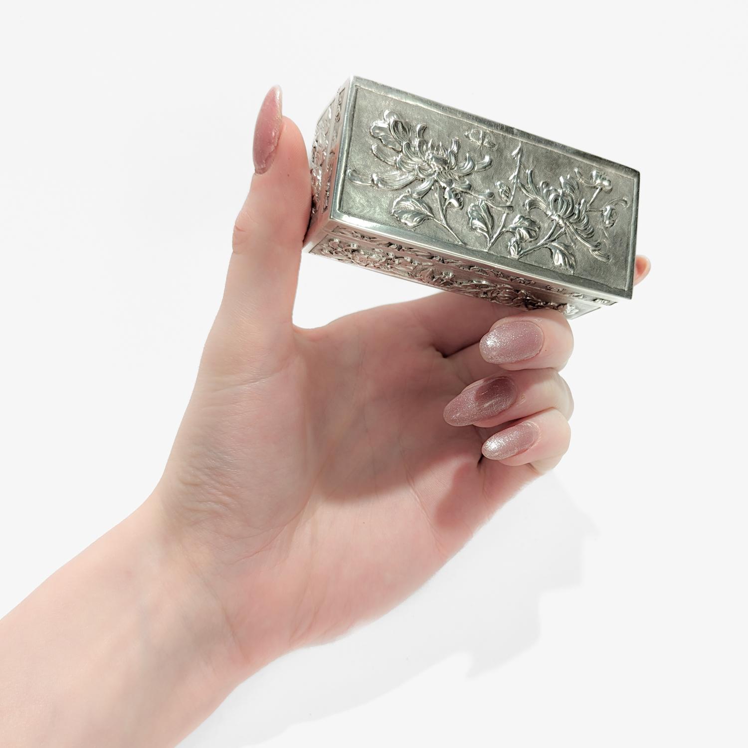 Antique Wang Hing & Co. Chinese Export Silver Repousse Box with Chrysanthemums 14