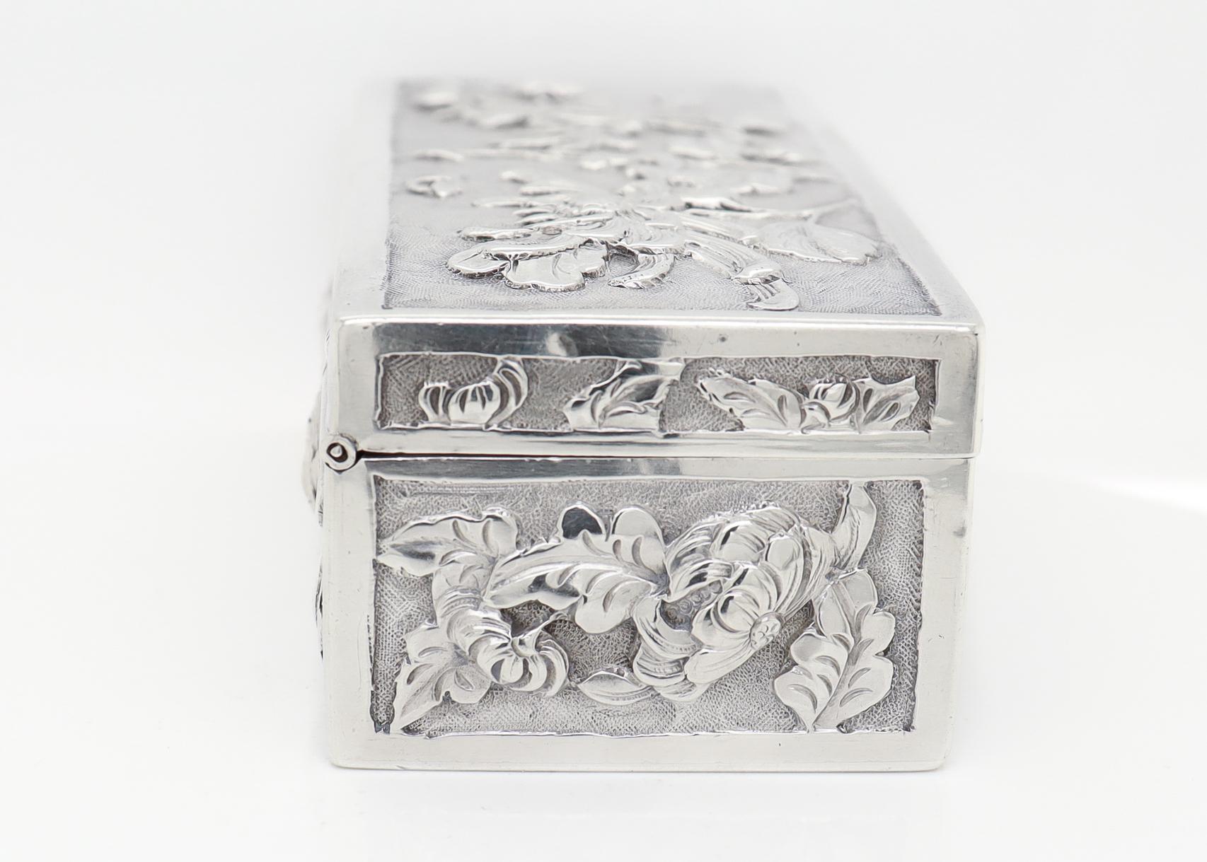 Antique Wang Hing & Co. Chinese Export Silver Repousse Box with Chrysanthemums 4