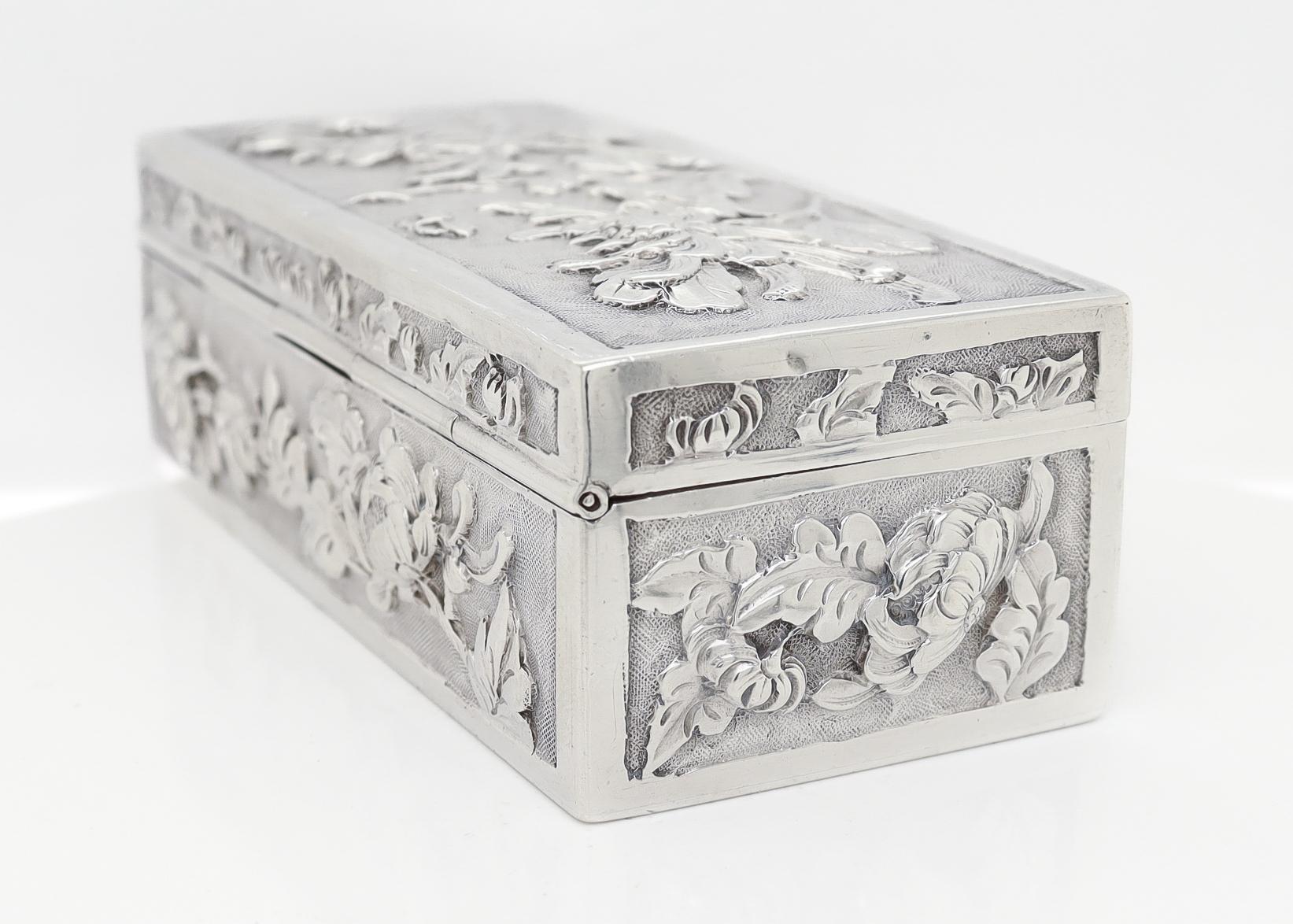 Antique Wang Hing & Co. Chinese Export Silver Repousse Box with Chrysanthemums 5