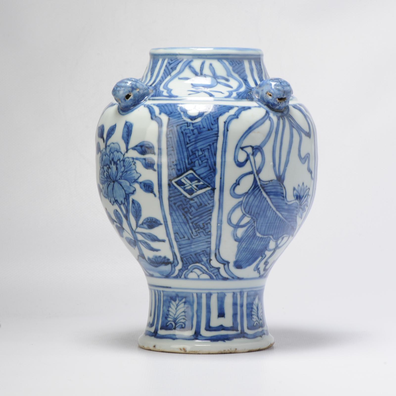 Antique Wanli Ming Chinese Porcelain Animal Ear Jar Kraak of High Quality 4