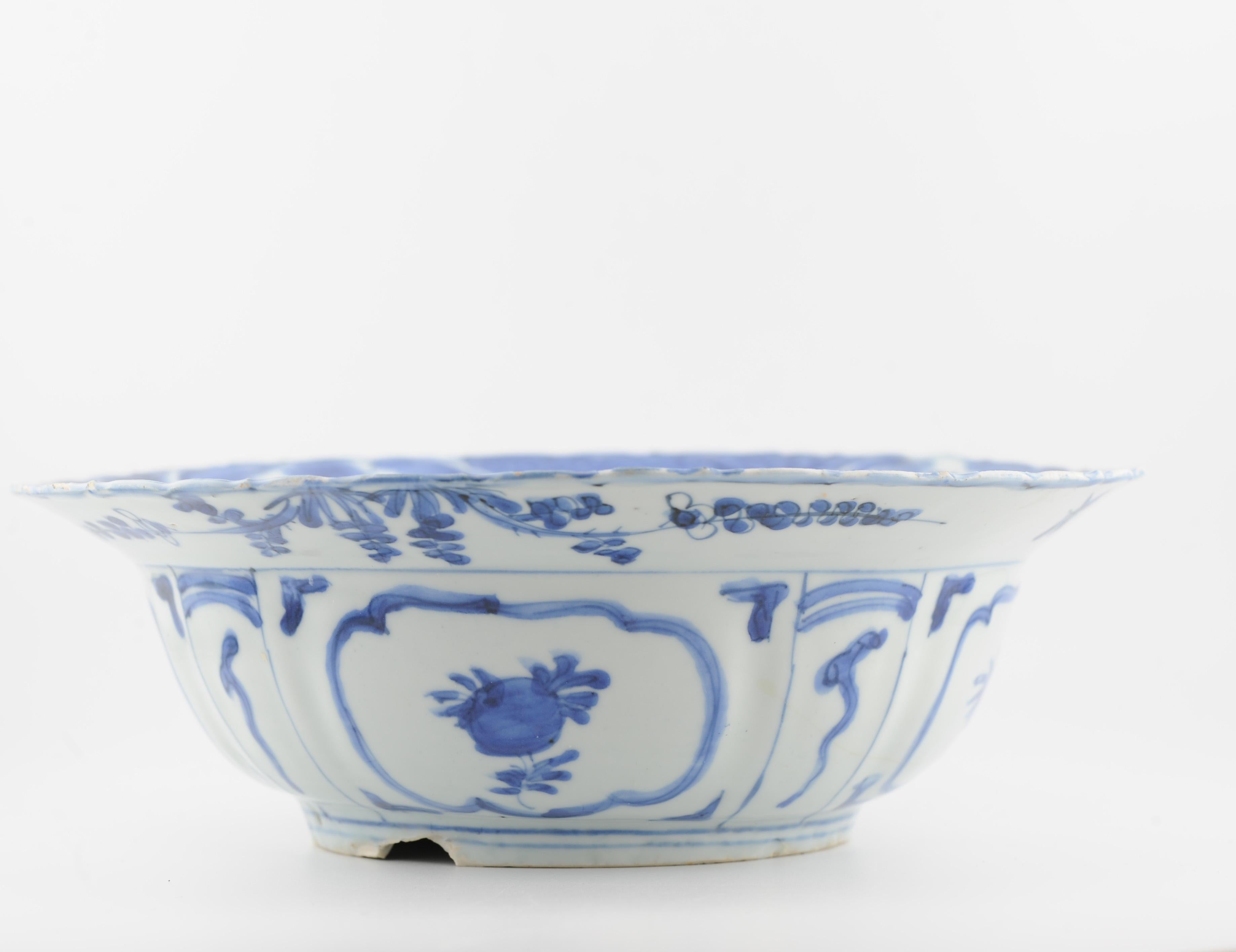 Antique Wanli Ming Chinese Porcelain Kraak Klapmuts. Top Quality For Sale 6