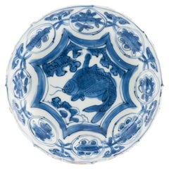 Antique Wanli Ming Chinese Porcelain Kraak Plate Jumping Carp Classic Design