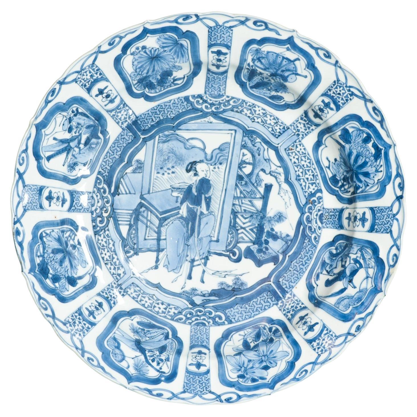 Antique Wanli Ming Chinese Porcelain Kraak Quality Figural Plate with a Circles