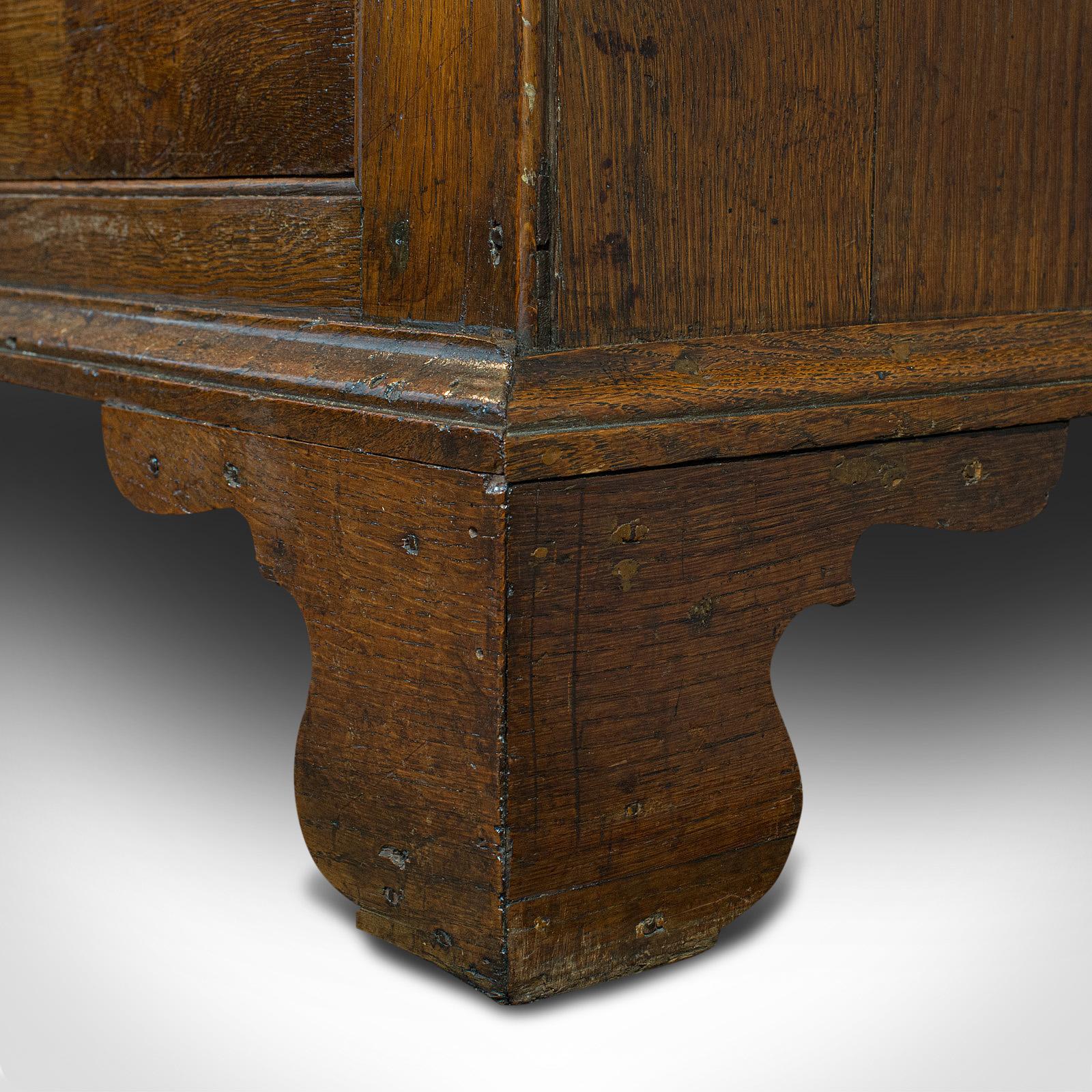 Antique Wardrobe English Oak Linen Cabinet, Press Cupboard, Georgian, circa 1800 7