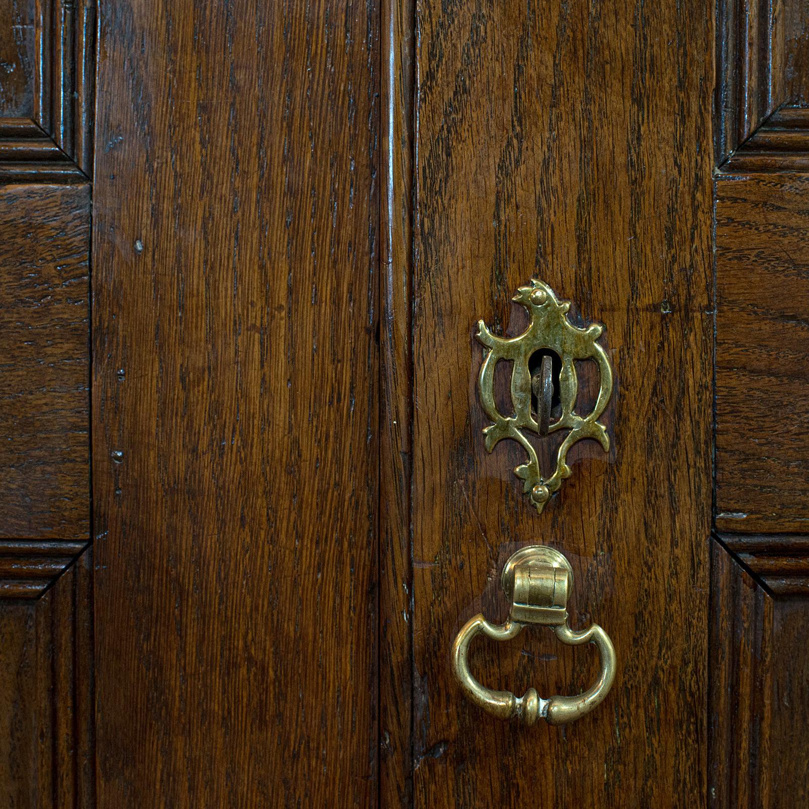 Antique Wardrobe English Oak Linen Cabinet, Press Cupboard, Georgian, circa 1800 2