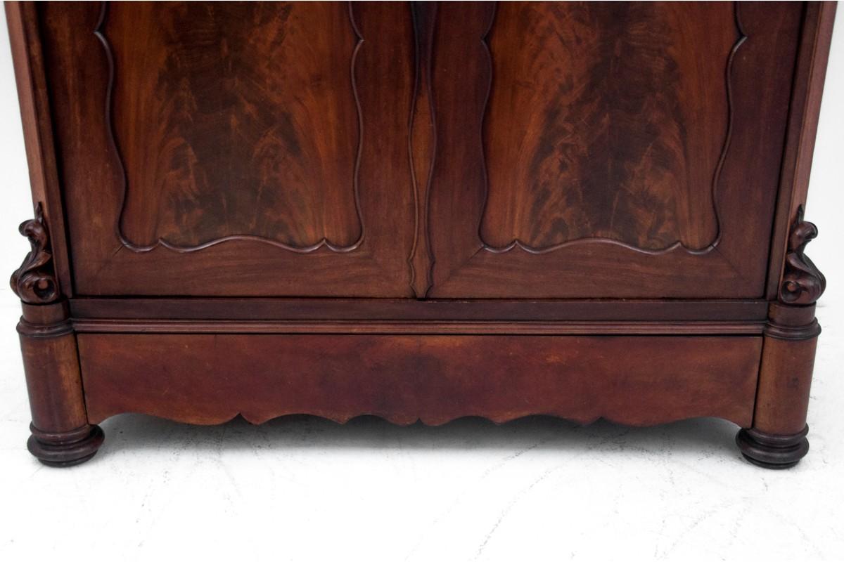 Antique wardrobe, Western Europe, turn of the 19th and 20th centuries. For Sale 4