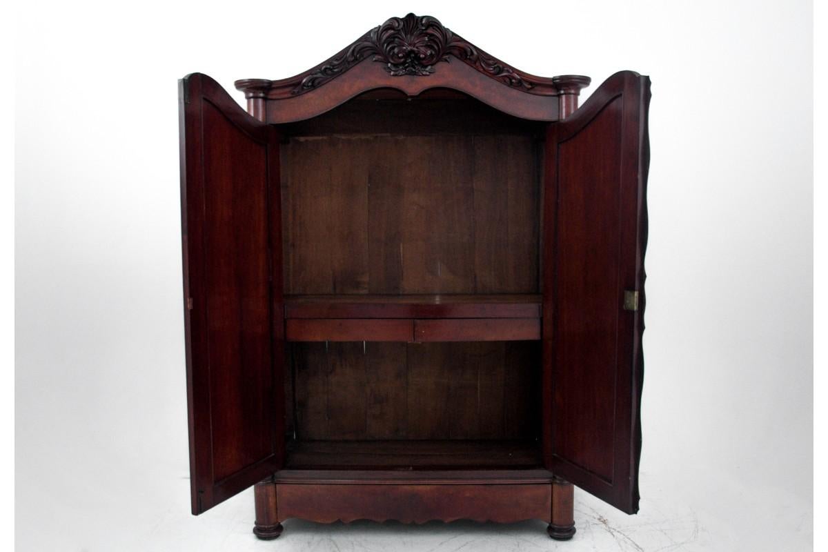 Rustic Antique wardrobe, Western Europe, turn of the 19th and 20th centuries. For Sale