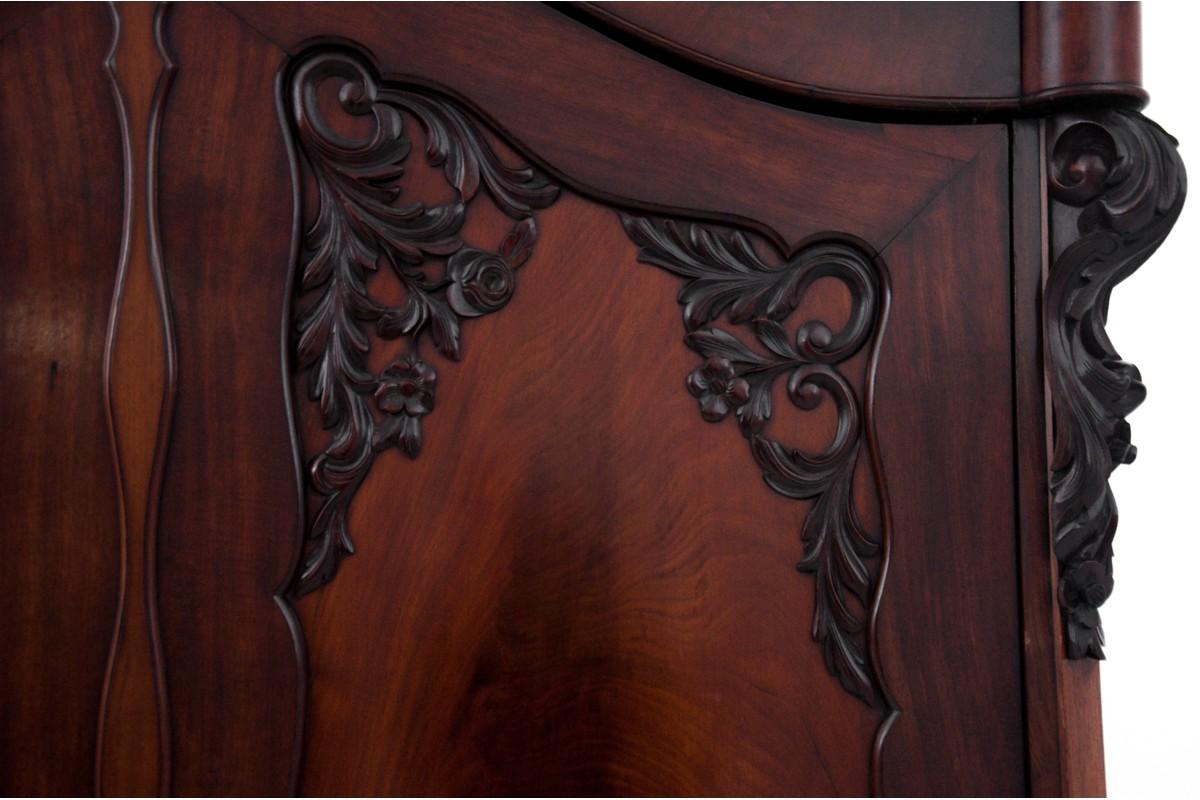 Antique wardrobe, Western Europe, turn of the 19th and 20th centuries. For Sale 1