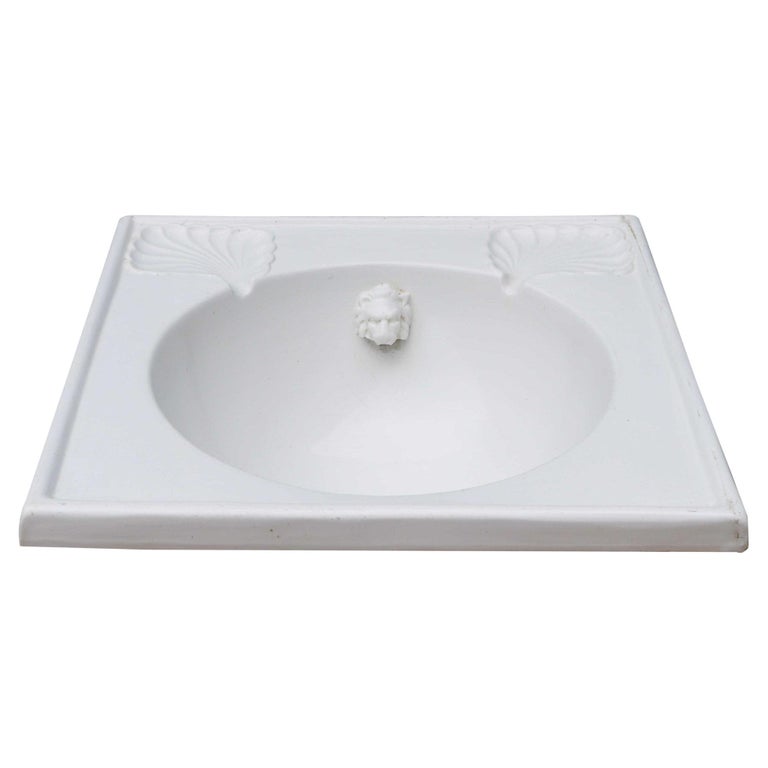 Antique Wash Basin For Sale at 1stDibs