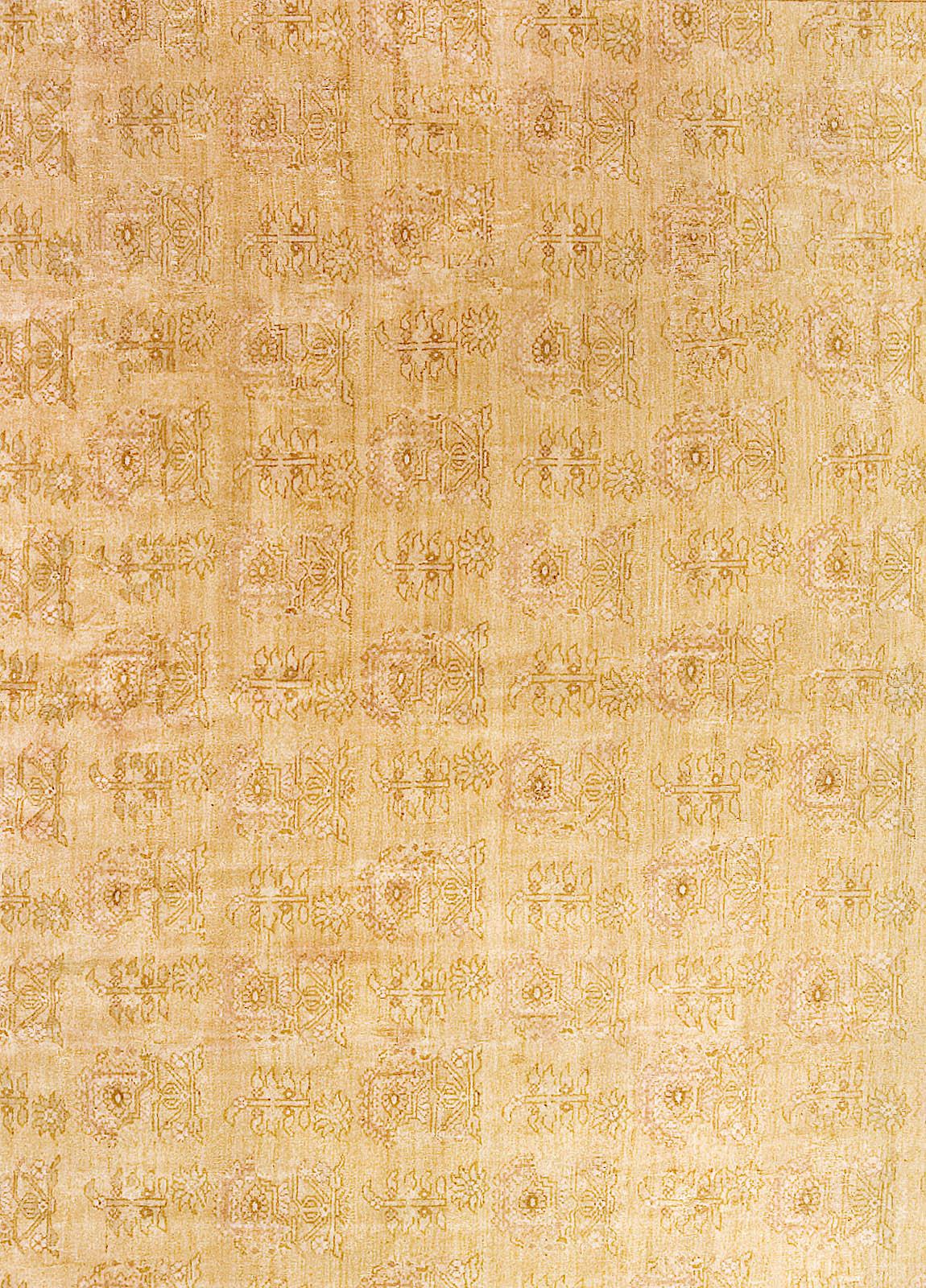 Antique washed Indian Amritsar handmade wool rug
Size: 12'1