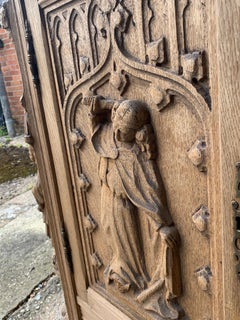 Buffet de sacristie en chêne lavé antique