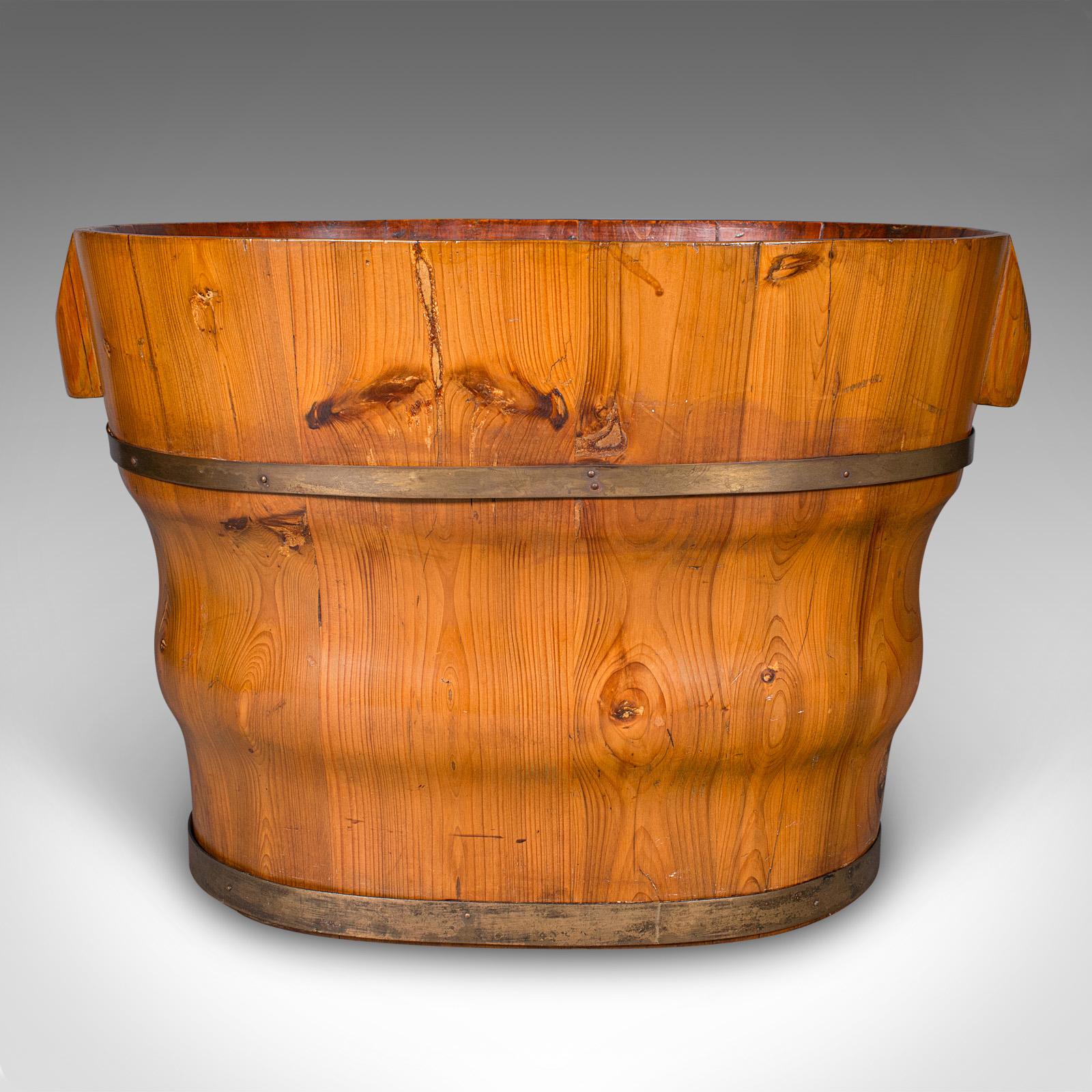 Antique Waste Paper Basket, Austrian, Cedar, Home Office Bin, Victorian, C.1900 In Good Condition For Sale In Hele, Devon, GB