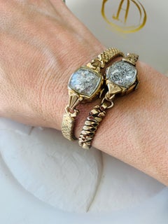 Bracelet talisman d'une montre ancienne