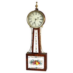 Horloge Banjo ancienne en acajou de Waterbury avec panneau églomisé vers 1830