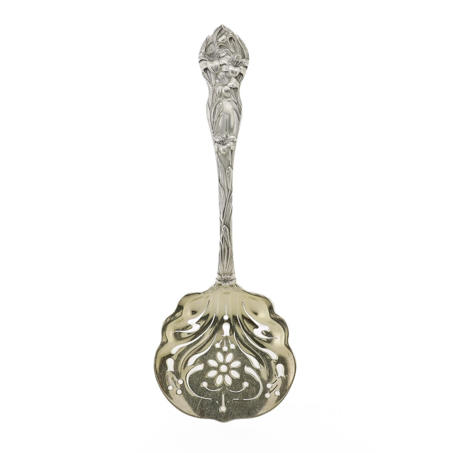 Servidor de tomates pequeño de plata de ley con dibujo de lirio Watson Silver antiguo Estadounidense en venta