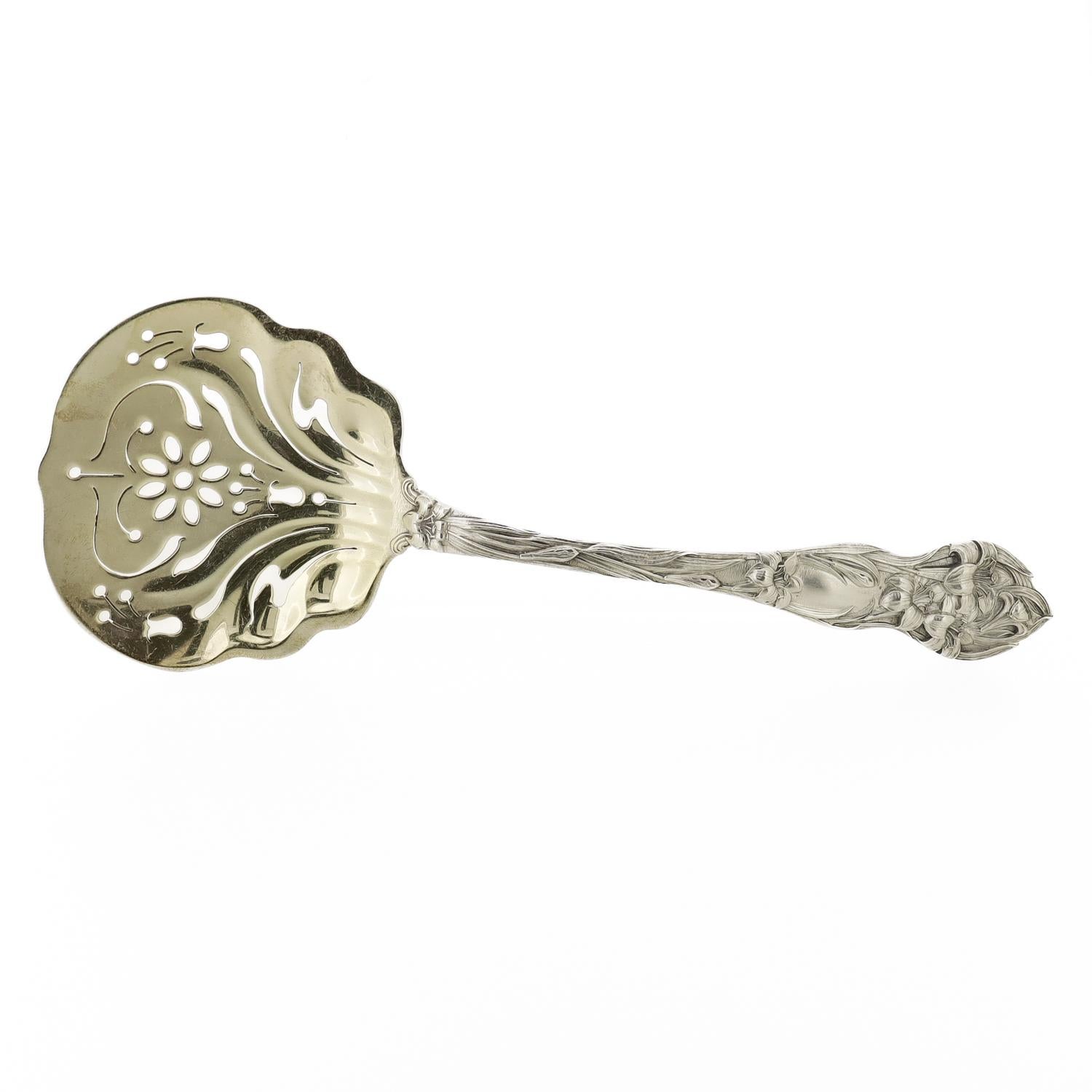 Servidor de tomates pequeño de plata de ley con dibujo de lirio Watson Silver antiguo en Bueno estado para la venta en Philadelphia, PA