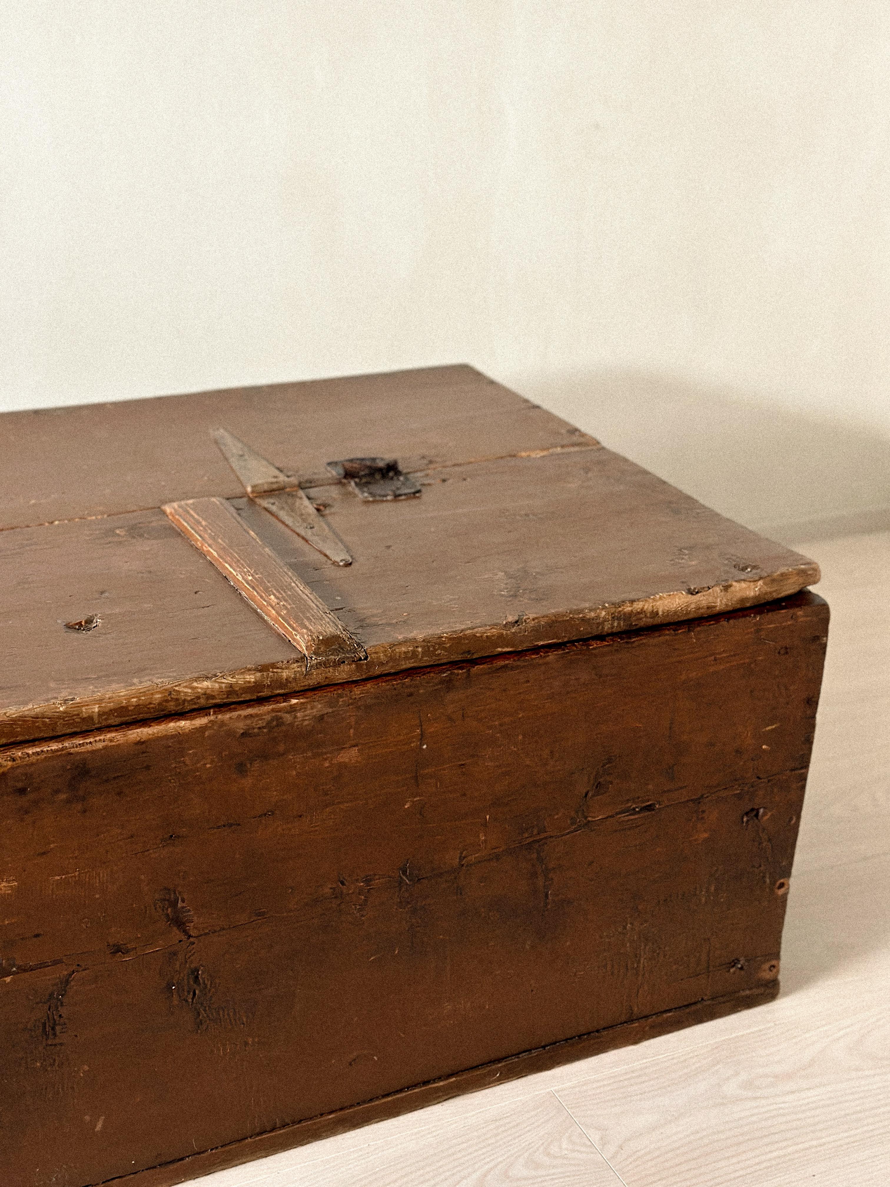 Antique Weapon Chest, Scandinavia, c. 1700s For Sale 12