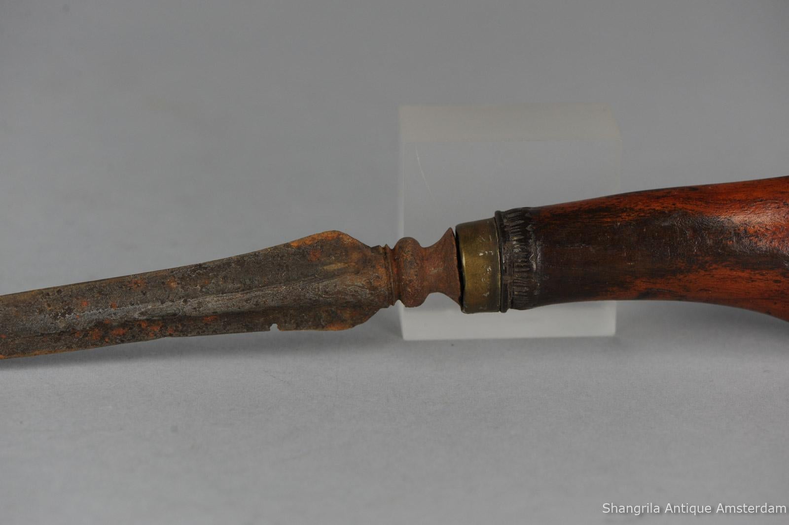 Ancien tisserand Golok Klewang Keris, épée de cérémonie Dagger du Sud-Est, 19/20c Bon état - En vente à Amsterdam, Noord Holland