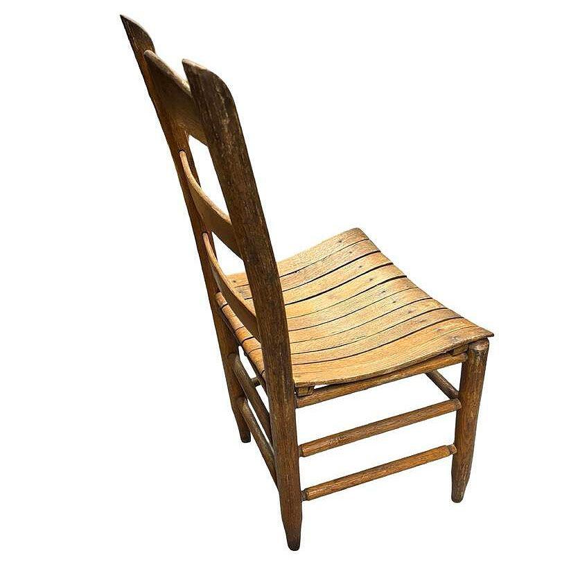 Début du 20ème siècle Chaise d'appoint en bois à dossier en échelle et à assise en lattes Antique Weathered Ladder Back en vente