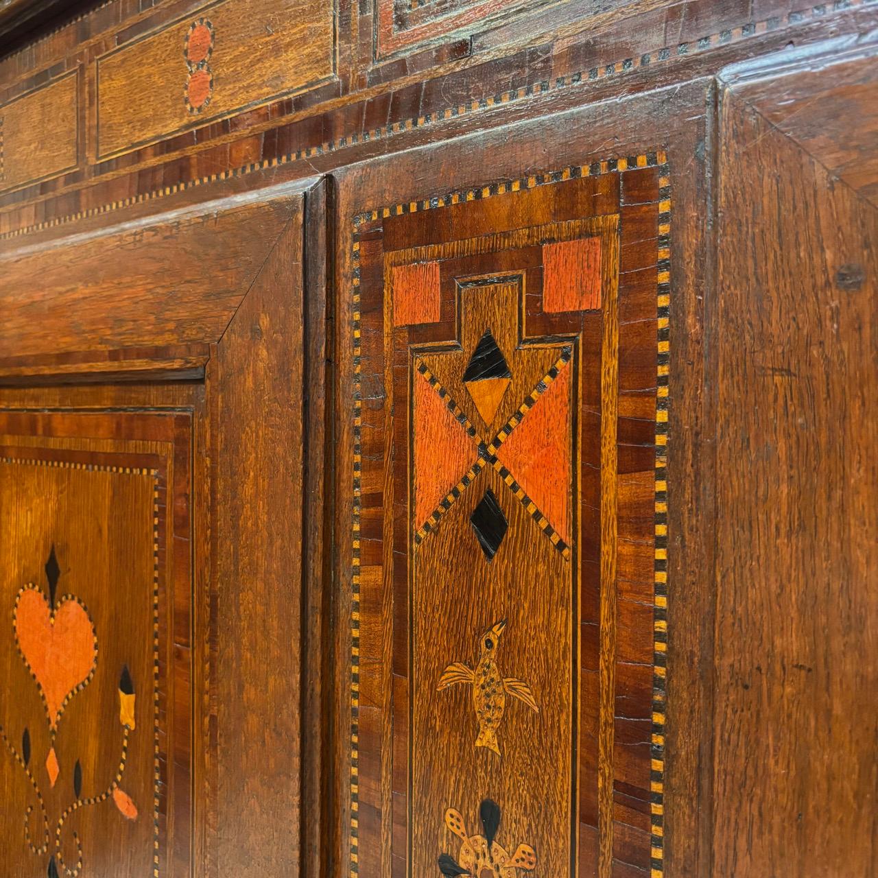 Antique wedding cabinet  Classicism - France, 1825  Inlaid with heart painting For Sale 8