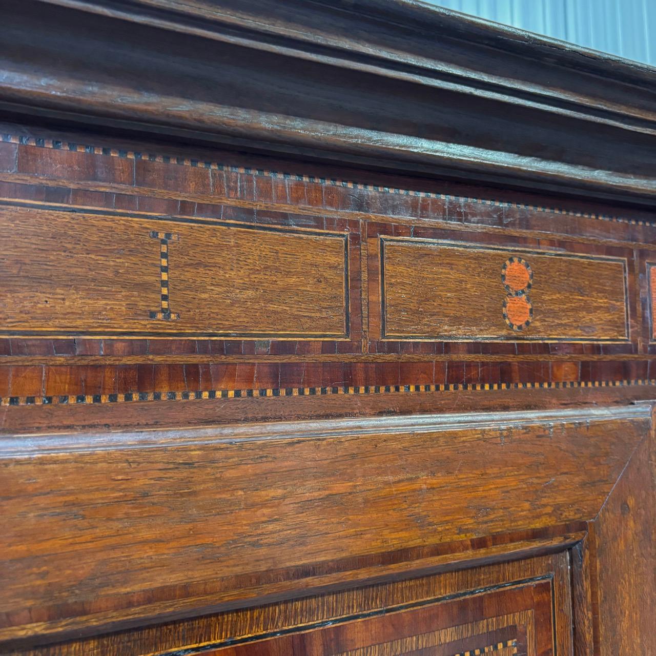 Antique wedding cabinet  Classicism - France, 1825  Inlaid with heart painting For Sale 9