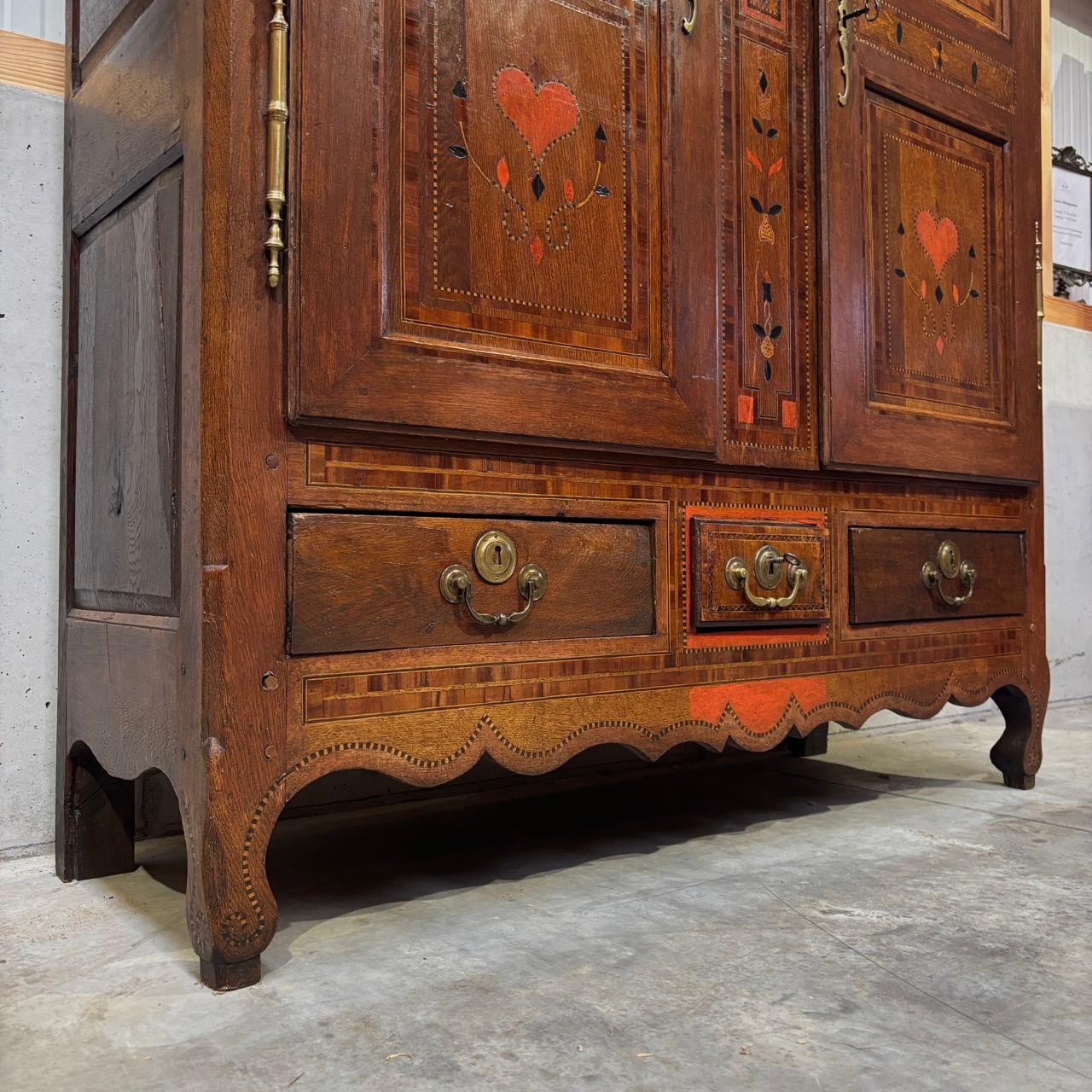Oak Antique wedding cabinet  Classicism - France, 1825  Inlaid with heart painting For Sale