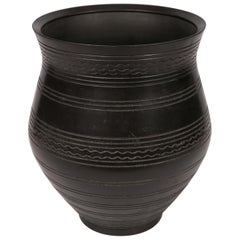 Antiker Wedgwood Schwarzer Basalt Krug mit indianischem Stil um 1880