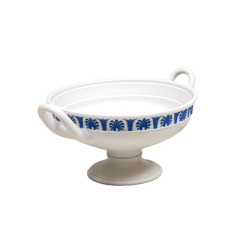 Antico vaso centrotavola a forma di ramo di Wedgwood bianco e blu in vendita 2