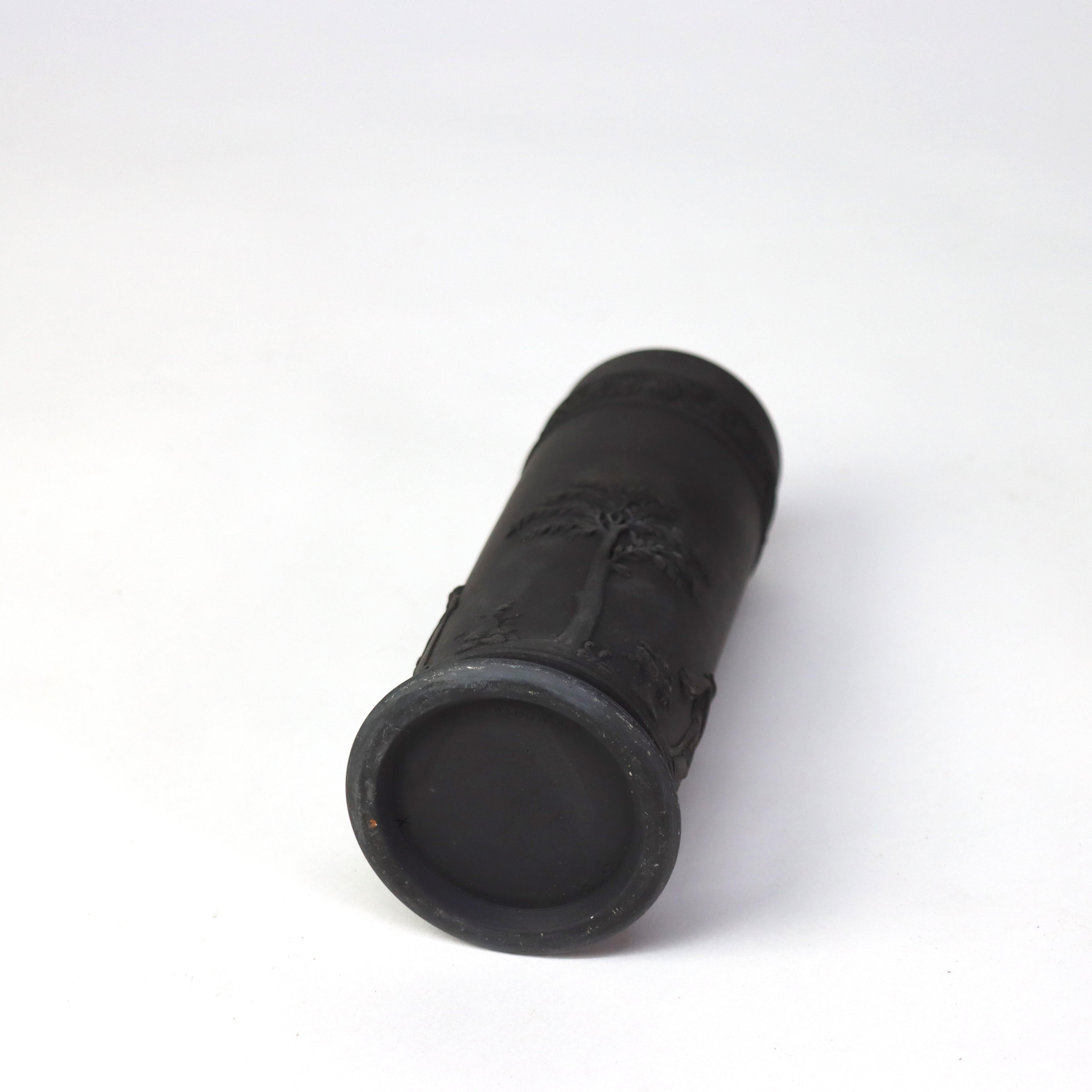 Antiquité Wedgwood Vase classique en poterie de basalte noir non signé C1860 en vente 2