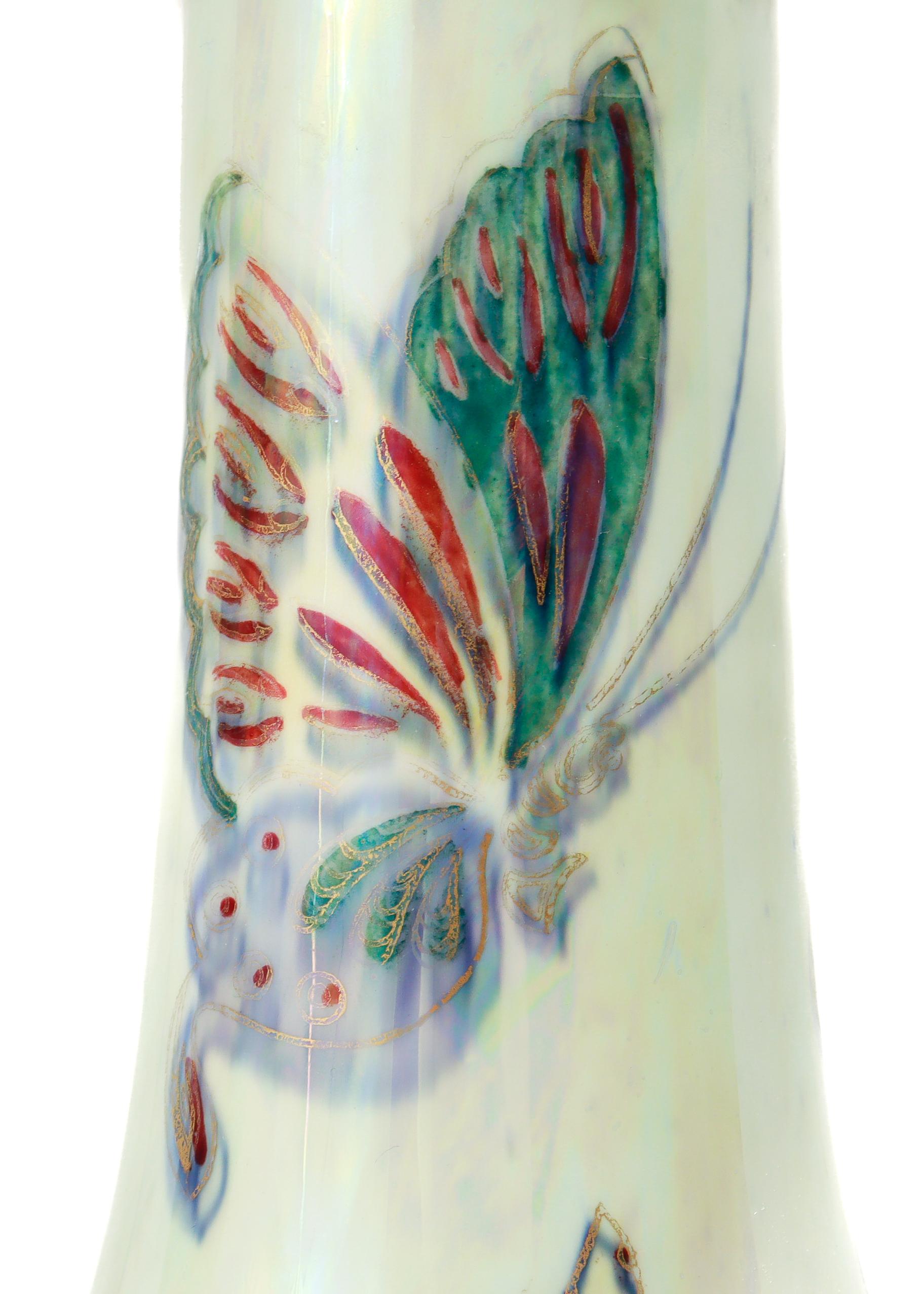 Antico vaso Wedgwood Daisy Makeig-Jones Fairyland Lustre 'Butterfly' No. Z4832 in vendita 2