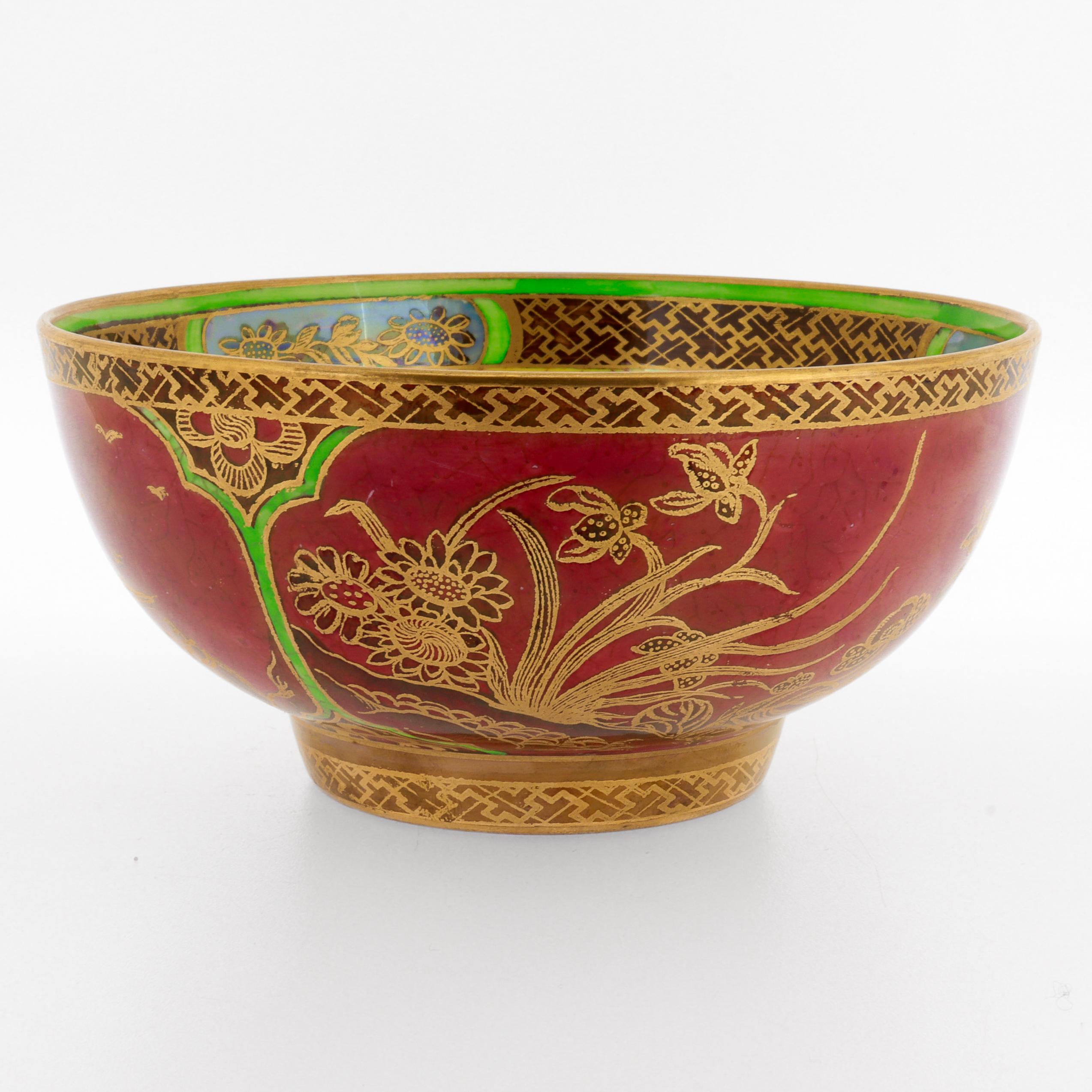 Bol Wedgwood Daisy Makeig-Jones Fairyland Lustre 'Daventry' n° Z5419 Bon état - En vente à Philadelphia, PA